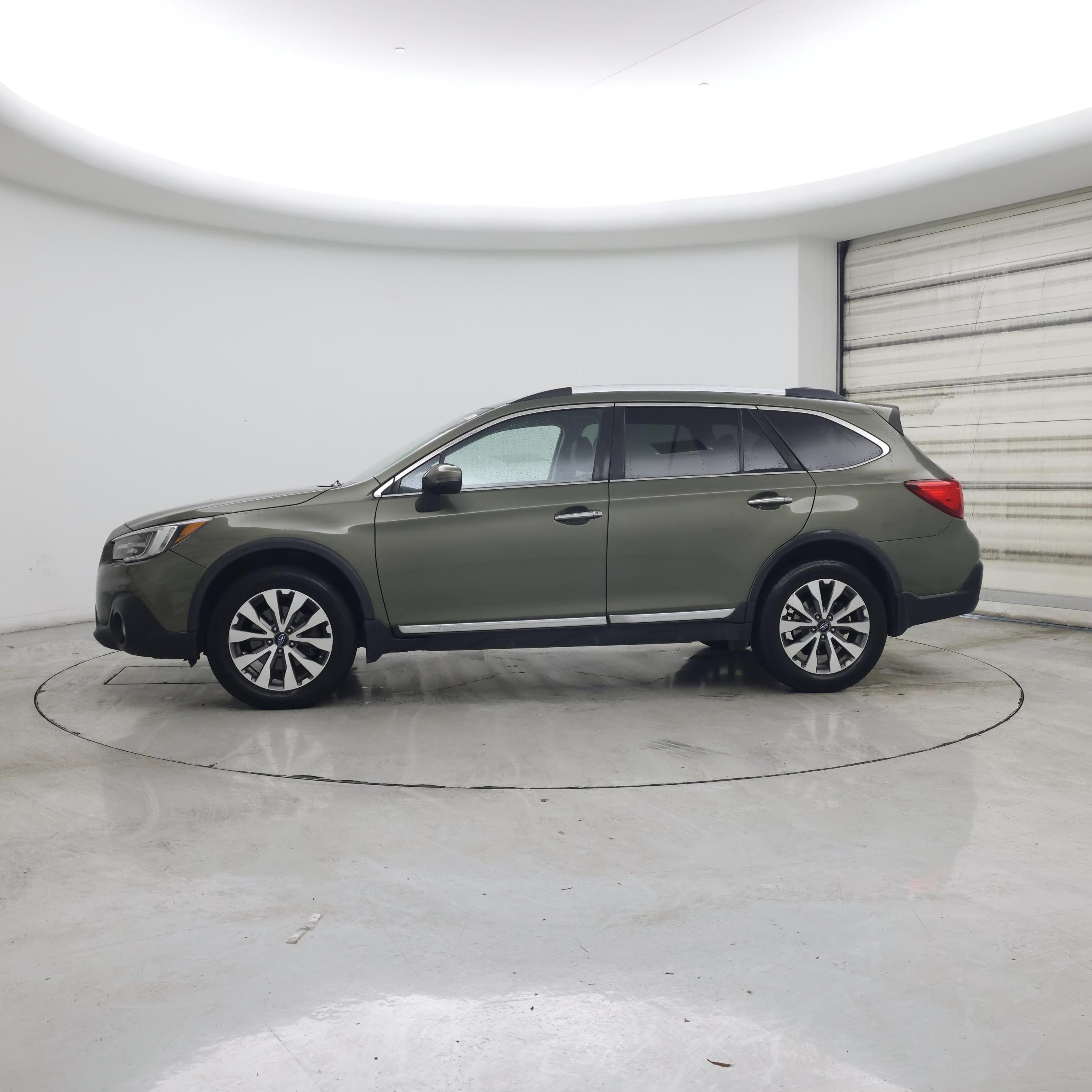 Thumbnail: 2019 Subaru Outback - 3