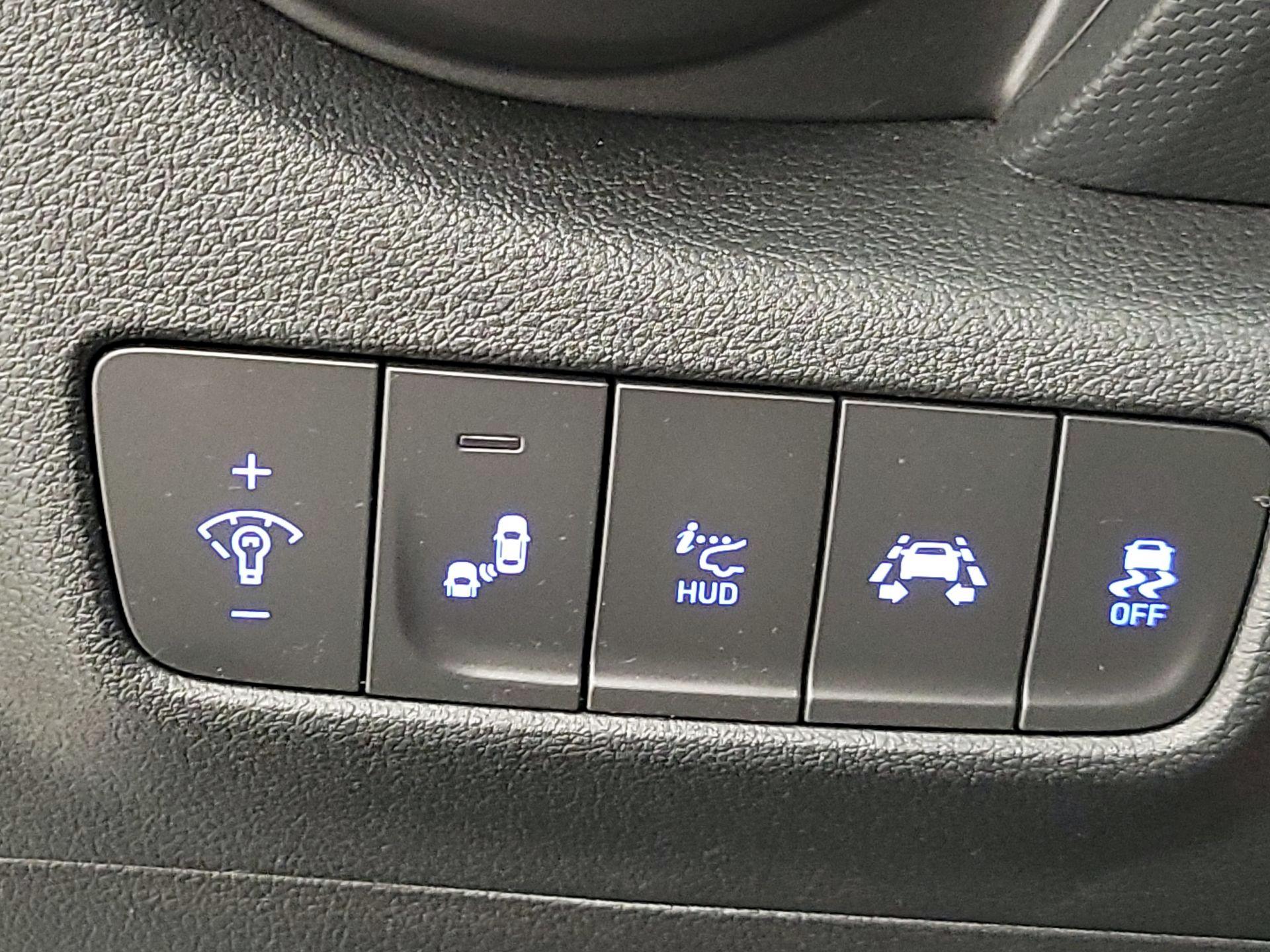 Thumbnail: 2020 Hyundai Kona - 13