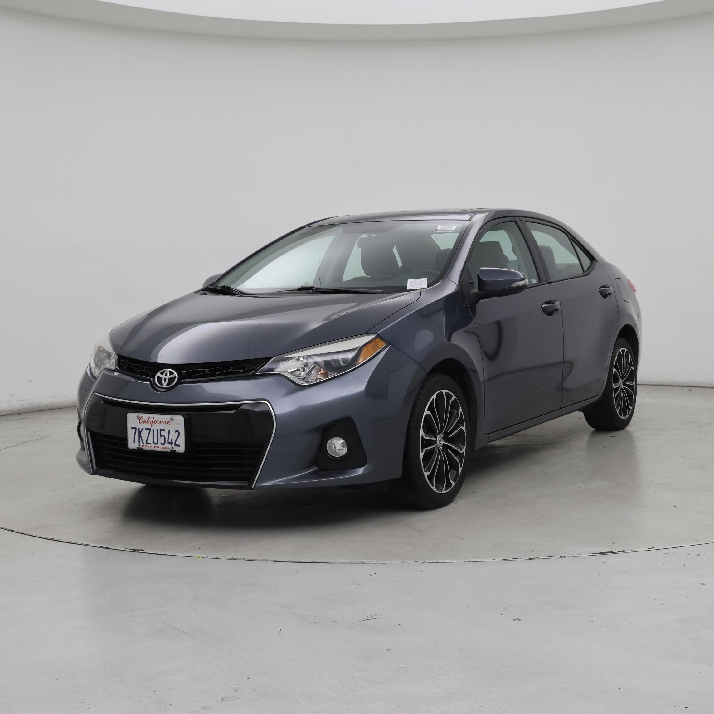 Thumbnail: 2015 Toyota Corolla - 4