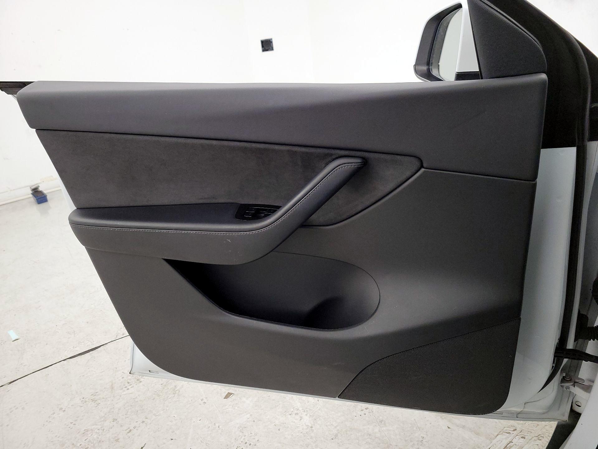 Thumbnail: 2021 Tesla Model Y - 12