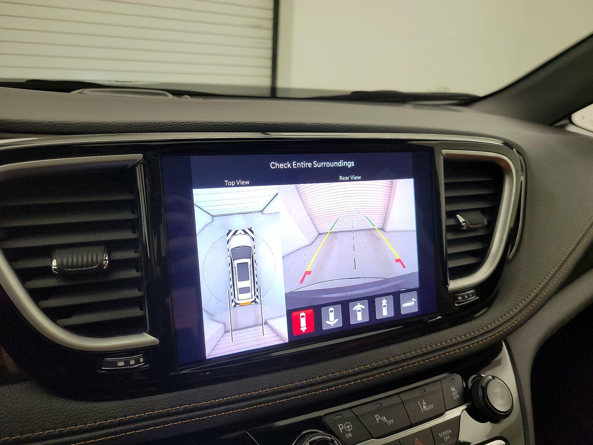 Thumbnail: 2023 Chrysler Pacifica - 15