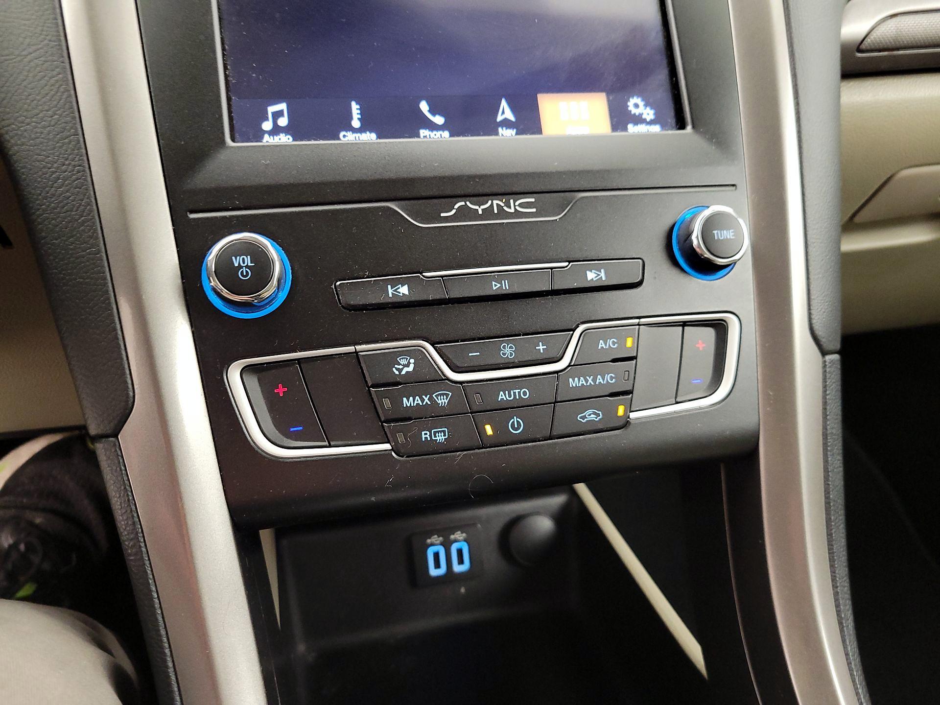 Thumbnail: 2019 Ford Fusion - 17