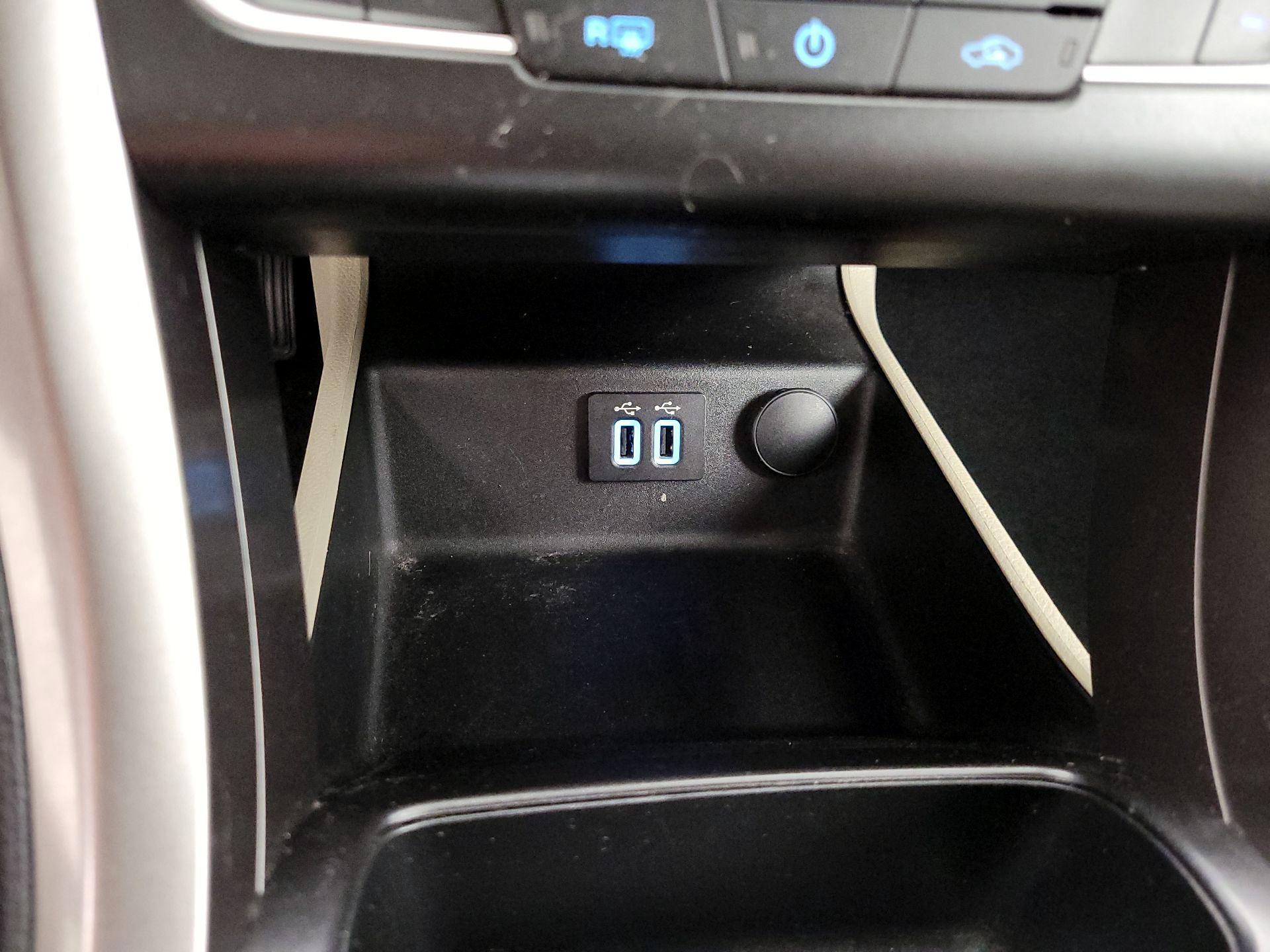 Thumbnail: 2019 Ford Fusion - 19