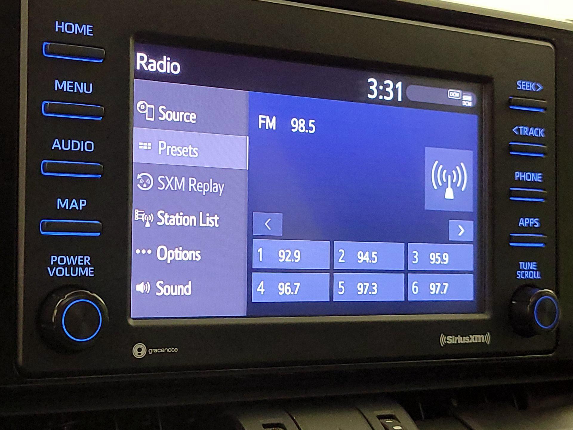 Thumbnail: 2020 Toyota RAV4 - 15