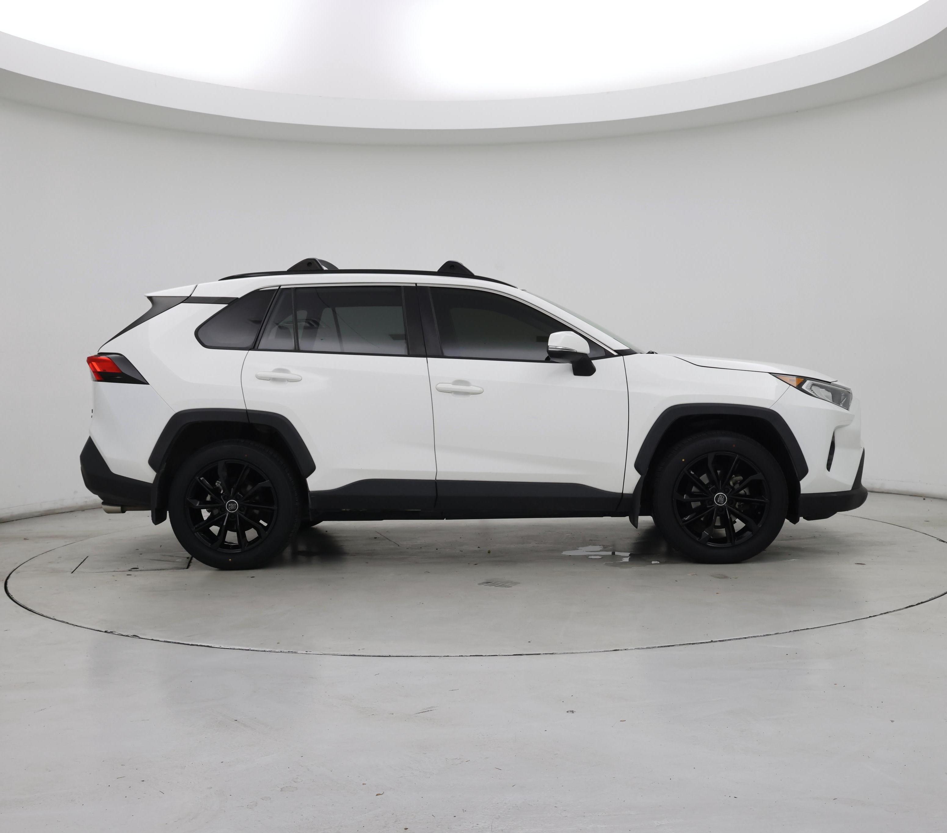 Thumbnail: 2020 Toyota RAV4 - 7