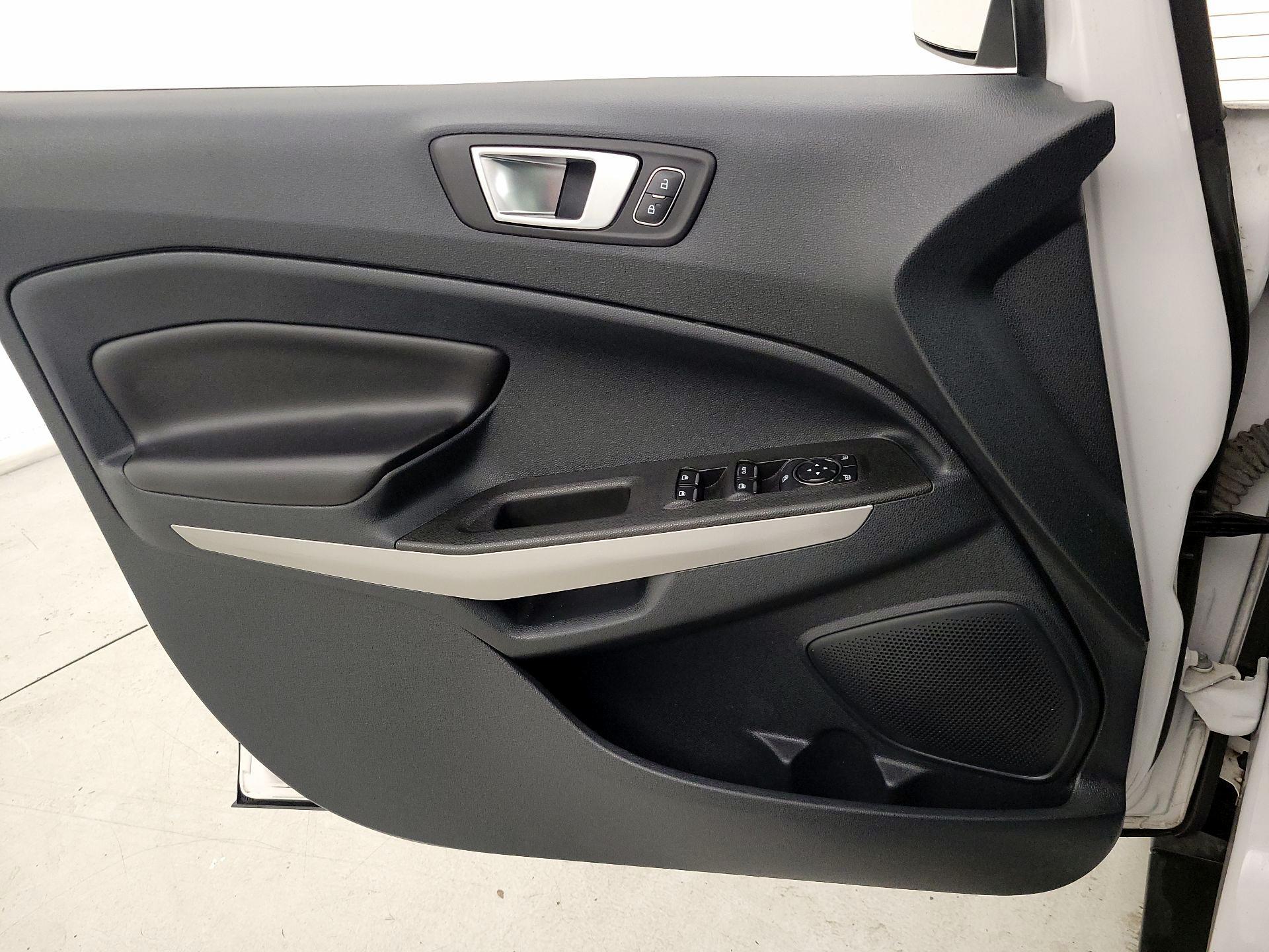 Thumbnail: 2019 Ford EcoSport - 12