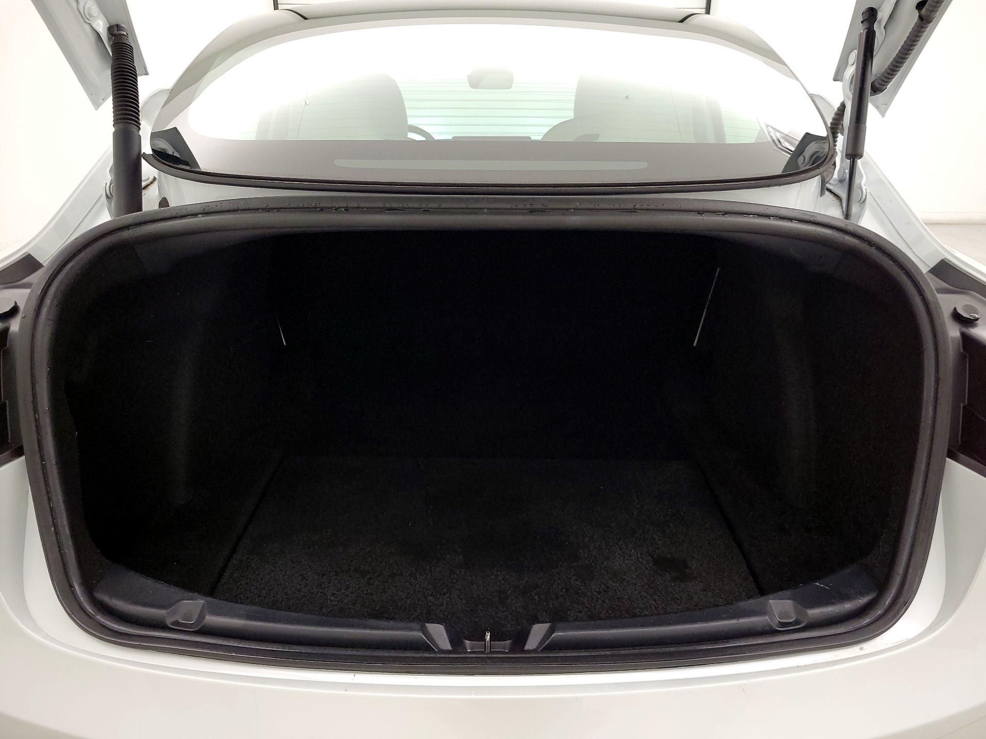 Thumbnail: 2021 Tesla Model 3 - 19