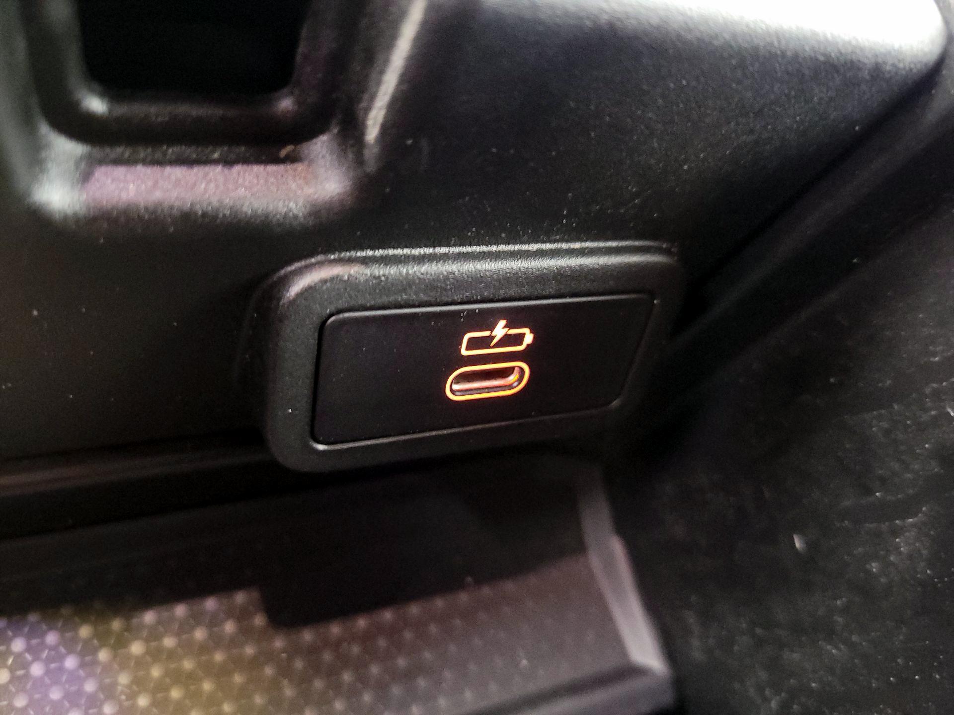 Thumbnail: 2023 BMW M4 - 19