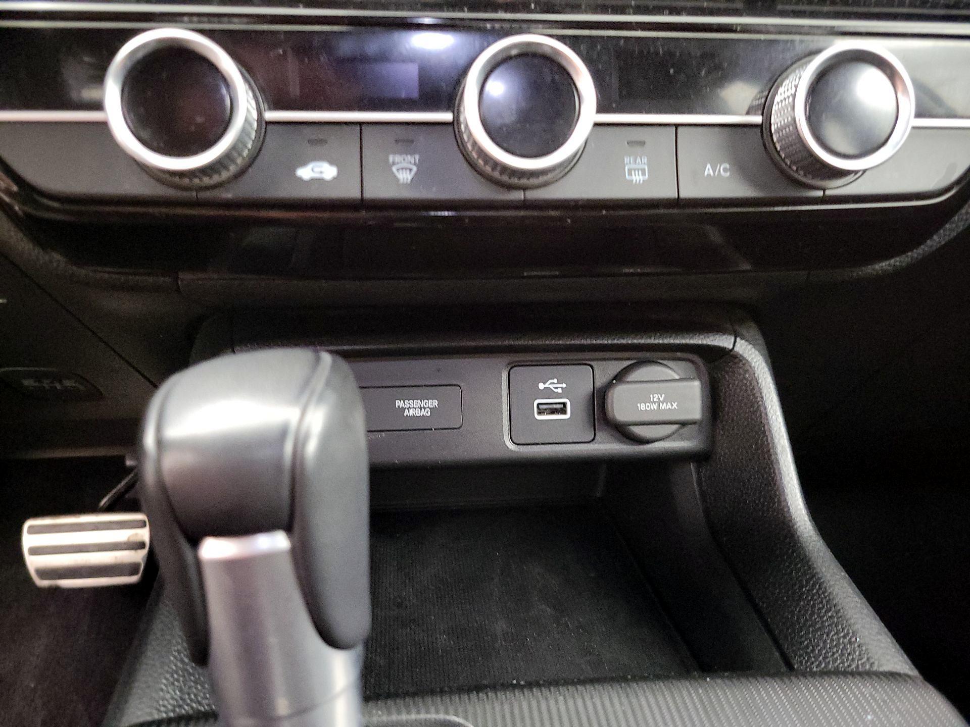 Thumbnail: 2024 Honda Civic - 18