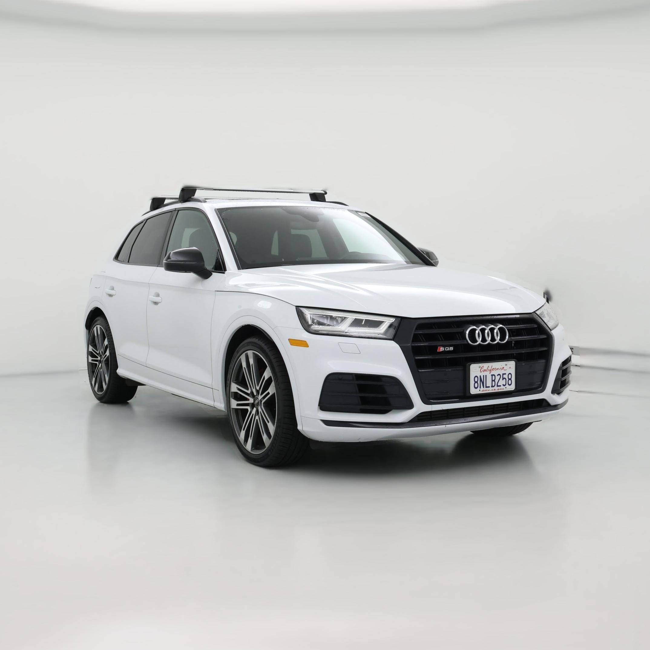 Thumbnail: 2020 Audi SQ5 - 1
