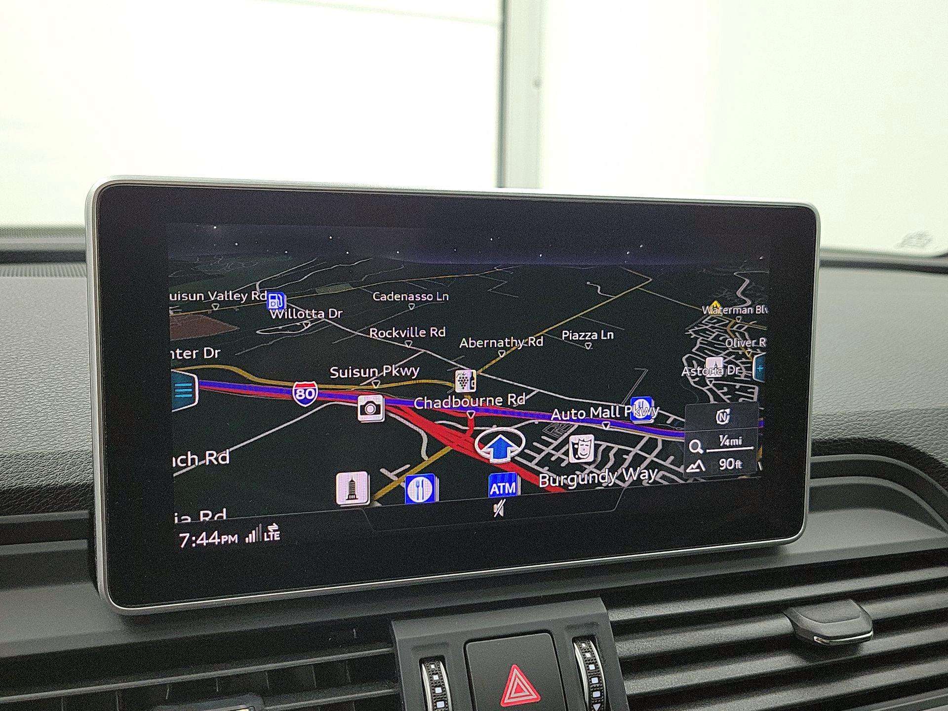 Thumbnail: 2020 Audi SQ5 - 14