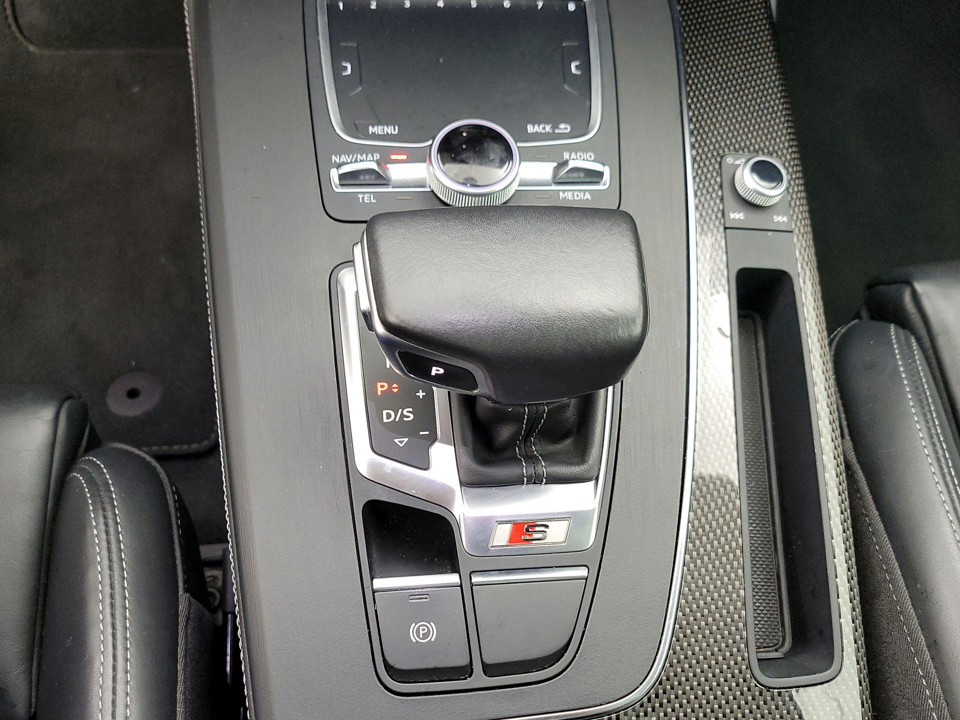 Thumbnail: 2020 Audi SQ5 - 18