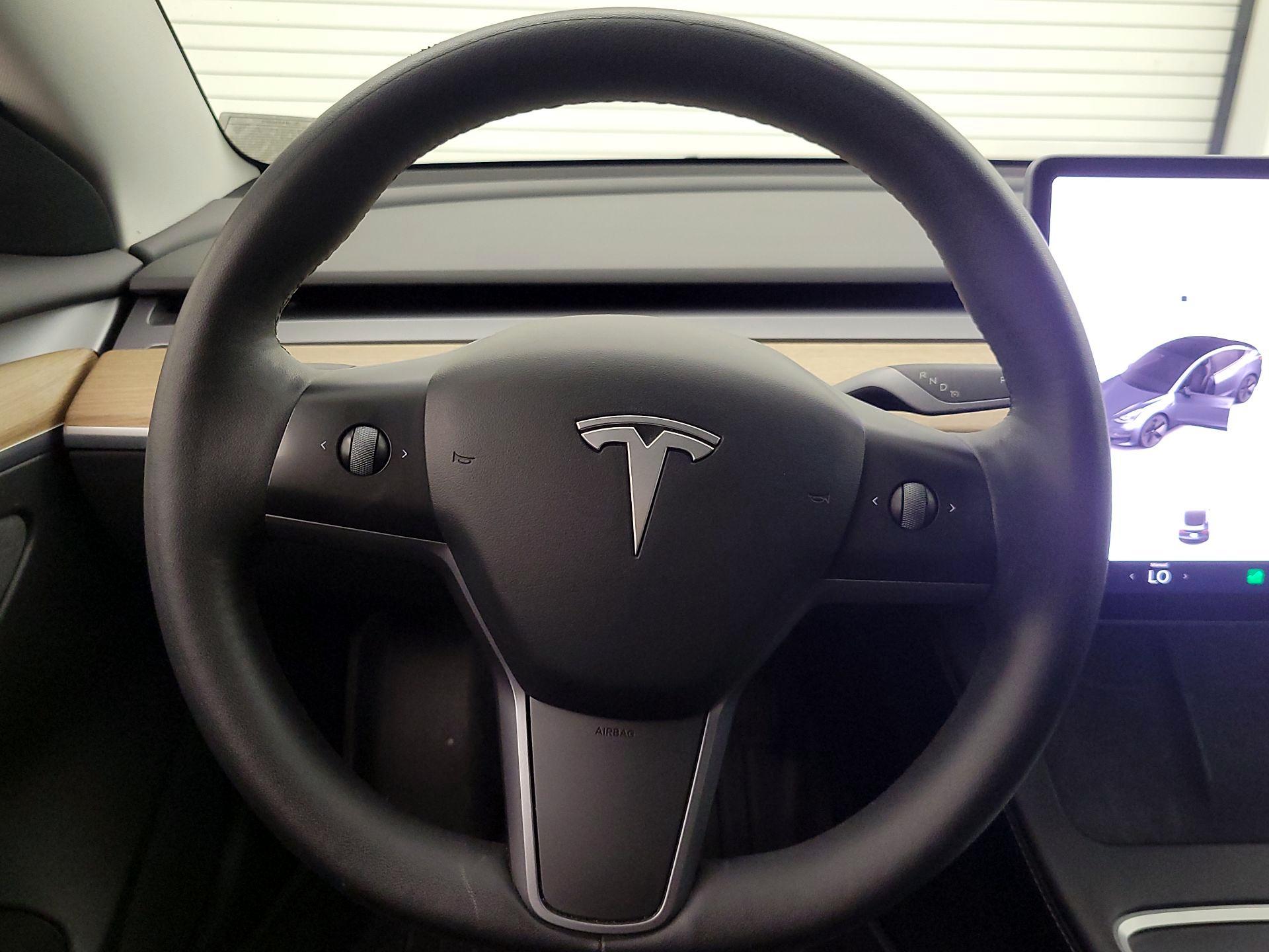 Thumbnail: 2022 Tesla Model 3 - 10