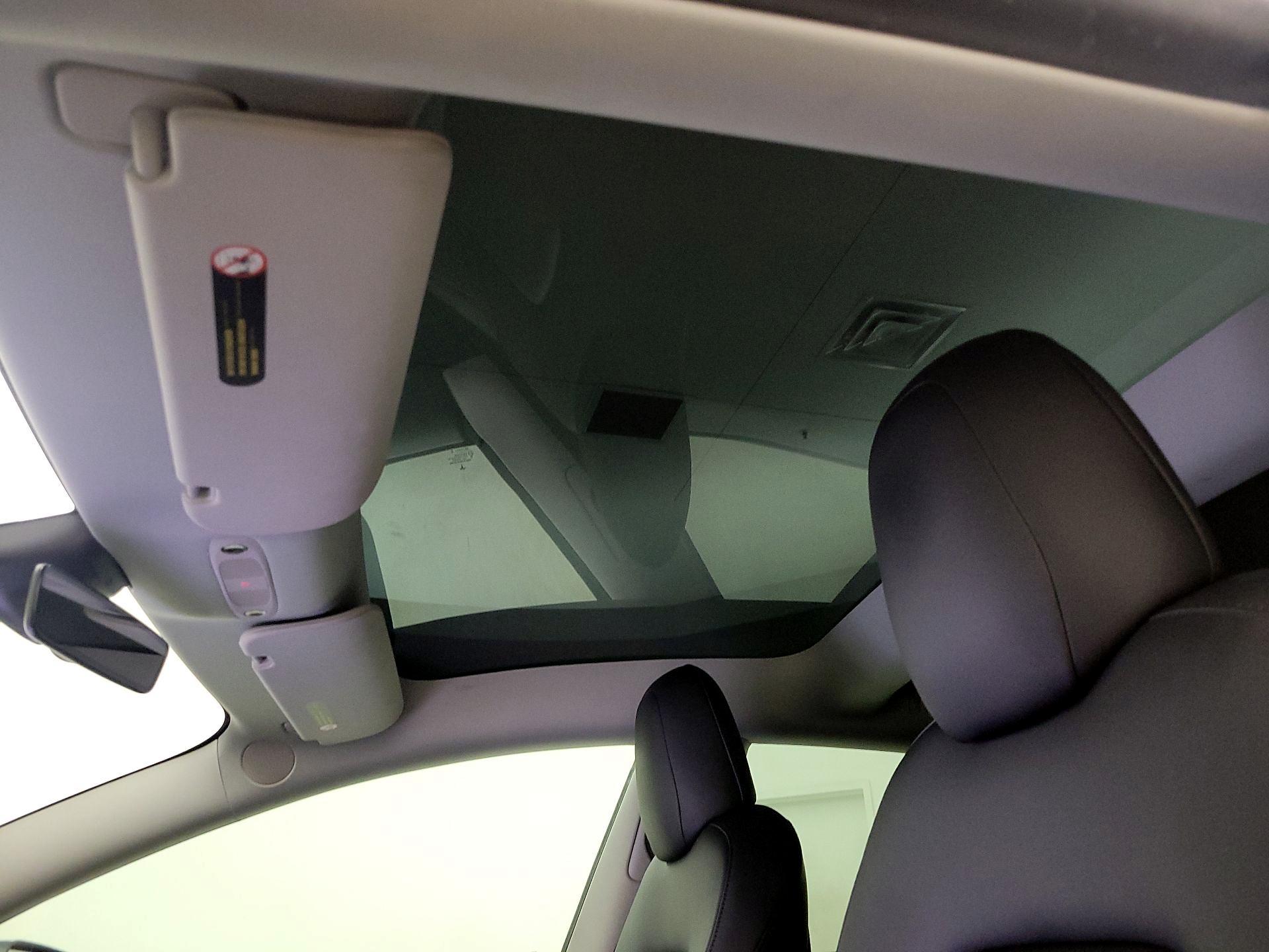 Thumbnail: 2022 Tesla Model 3 - 19