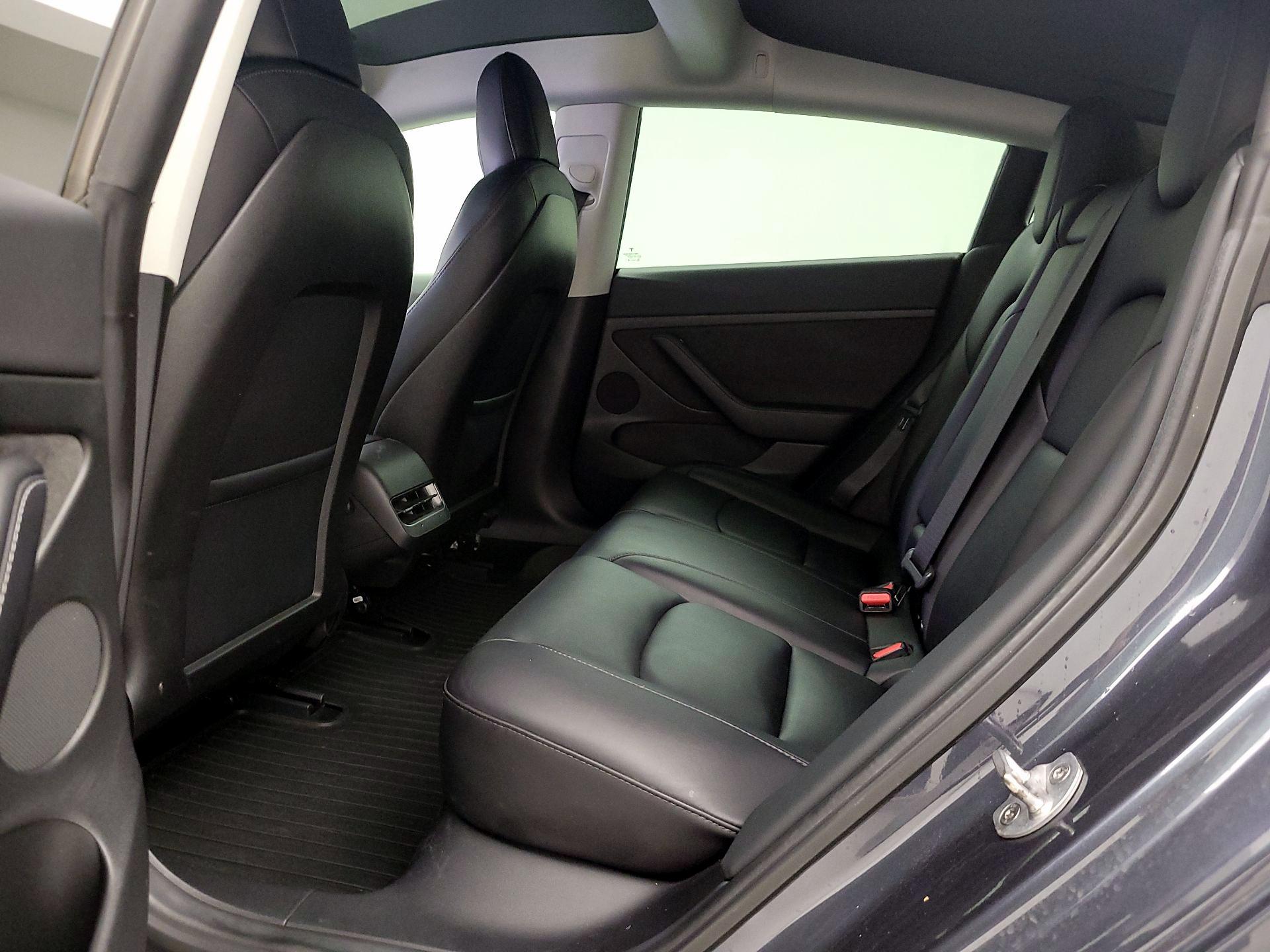 Thumbnail: 2022 Tesla Model 3 - 20