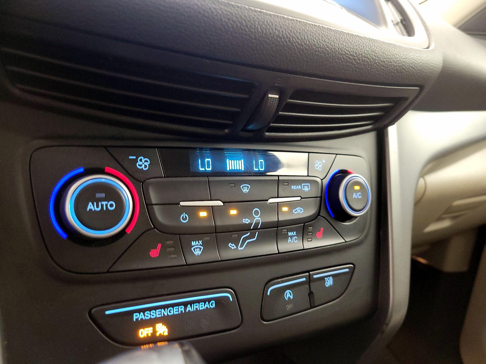 Thumbnail: 2018 Ford Escape - 16