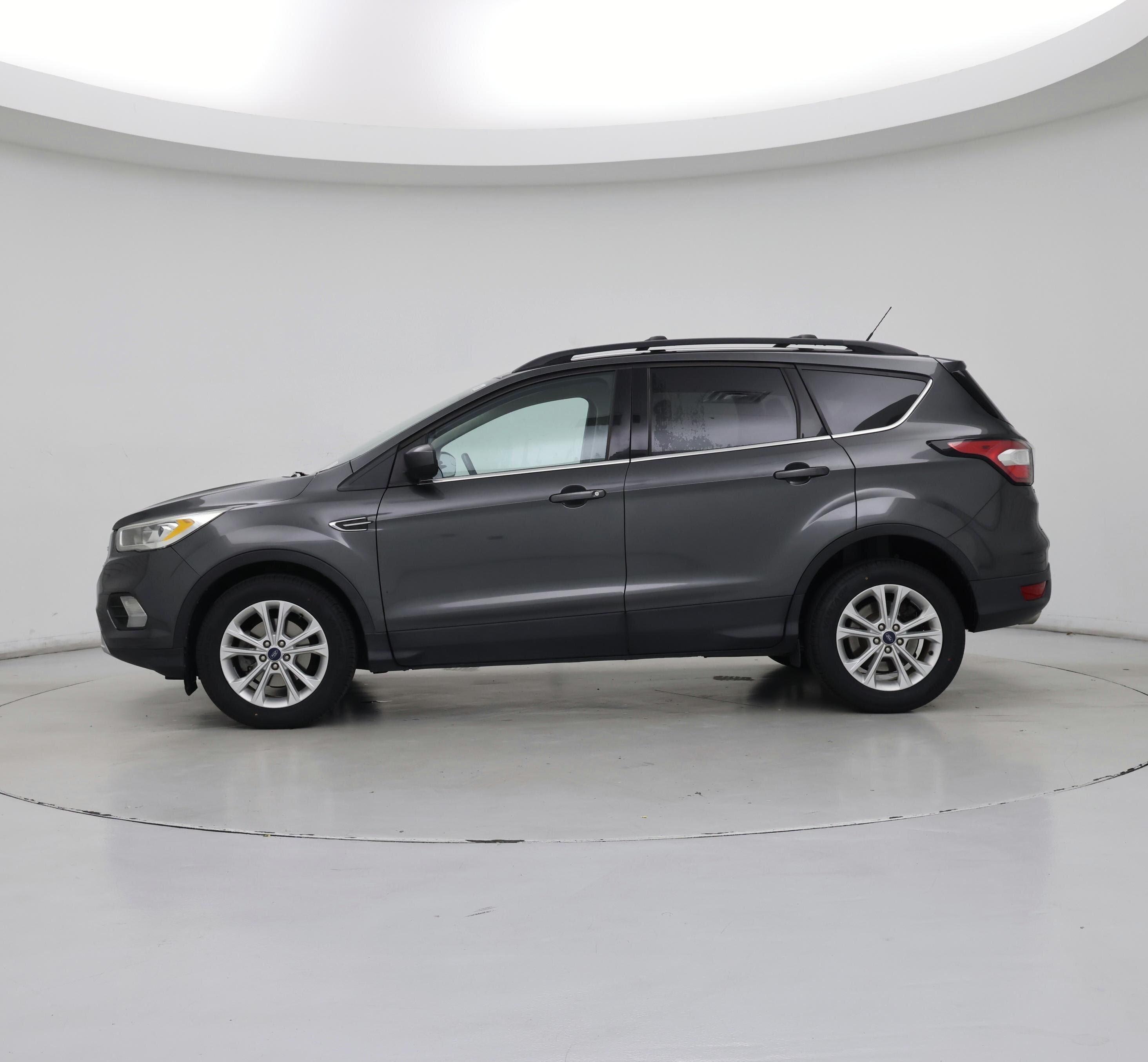 Thumbnail: 2018 Ford Escape - 3