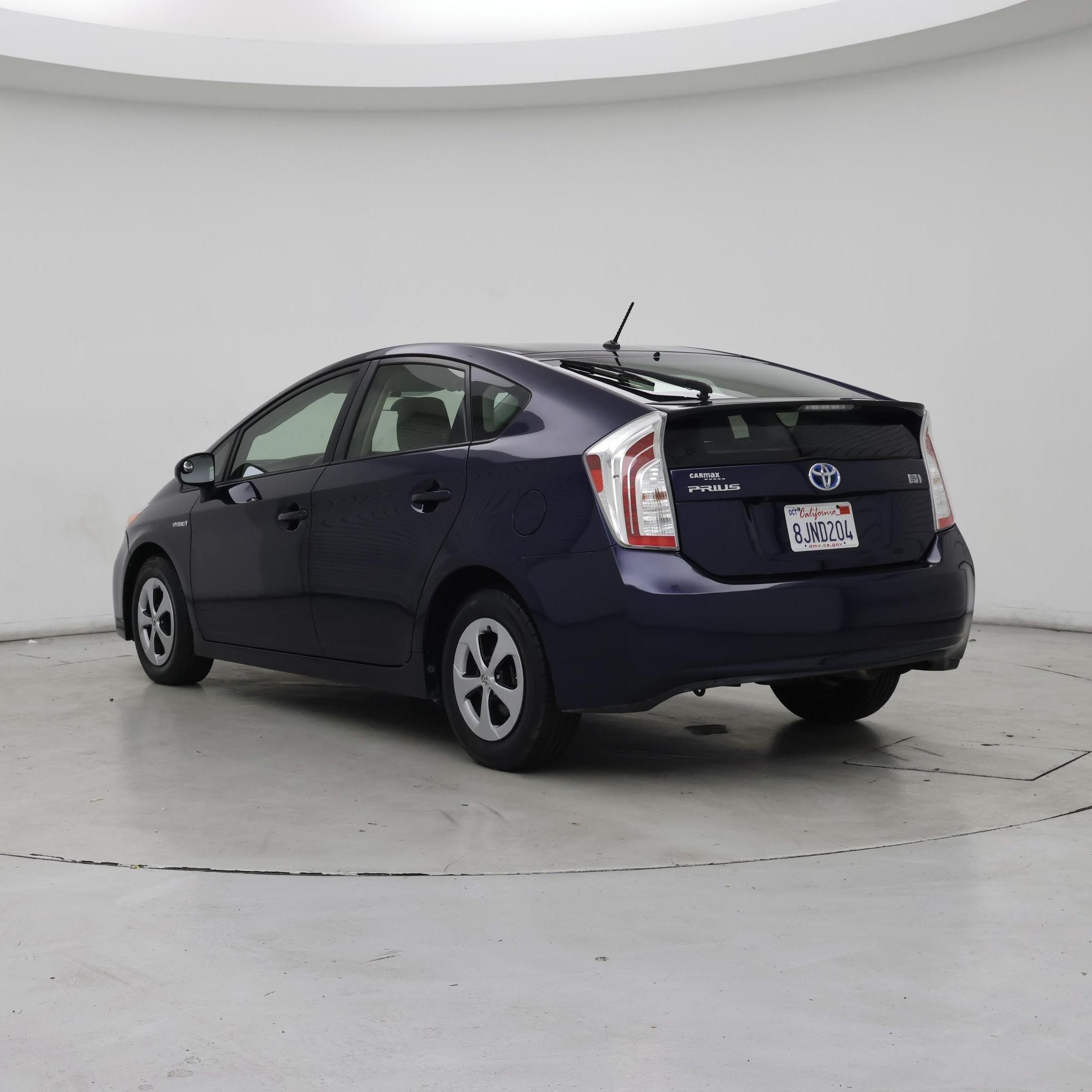 Thumbnail: 2015 Toyota Prius - 2