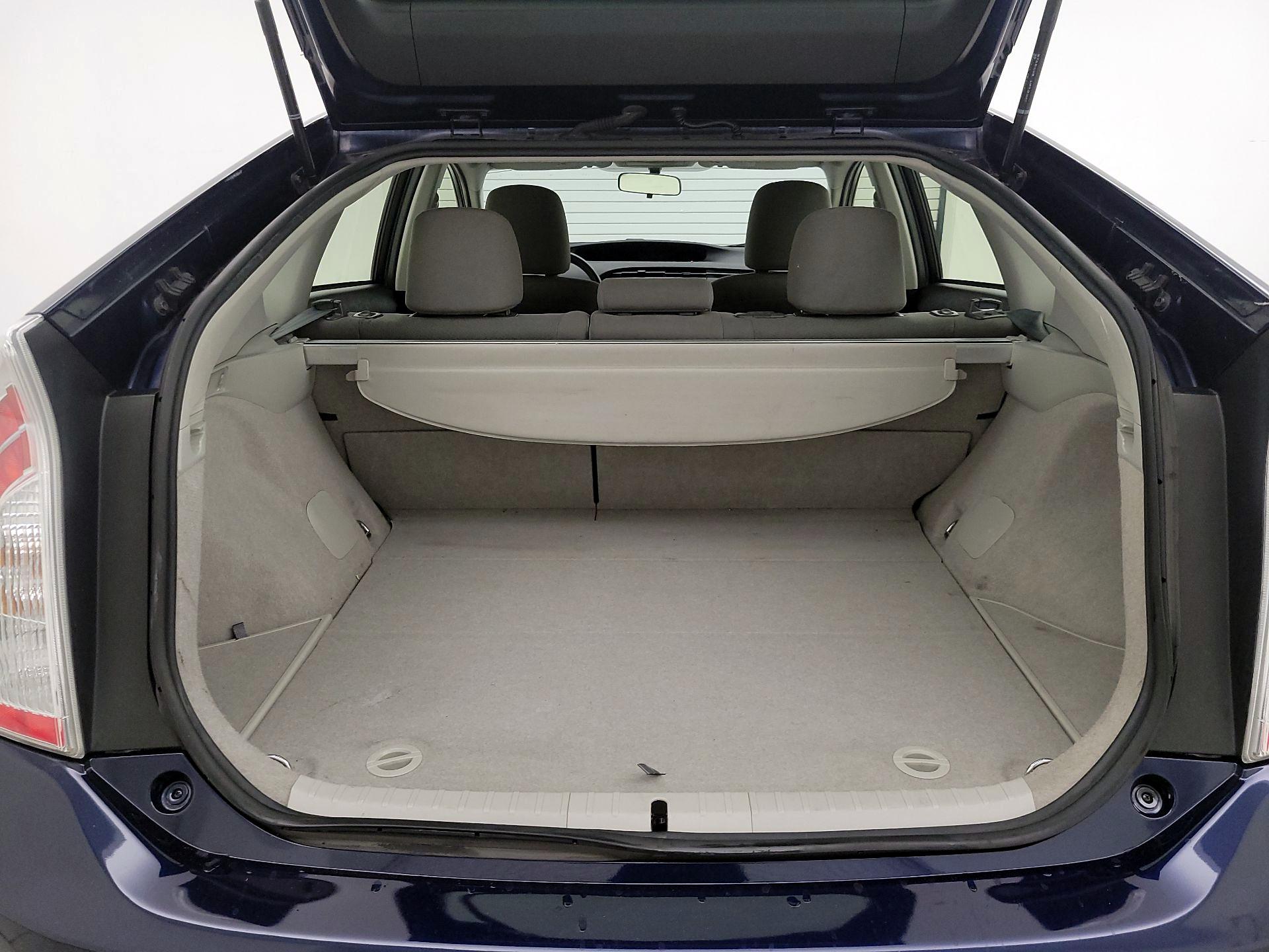 Thumbnail: 2015 Toyota Prius - 20