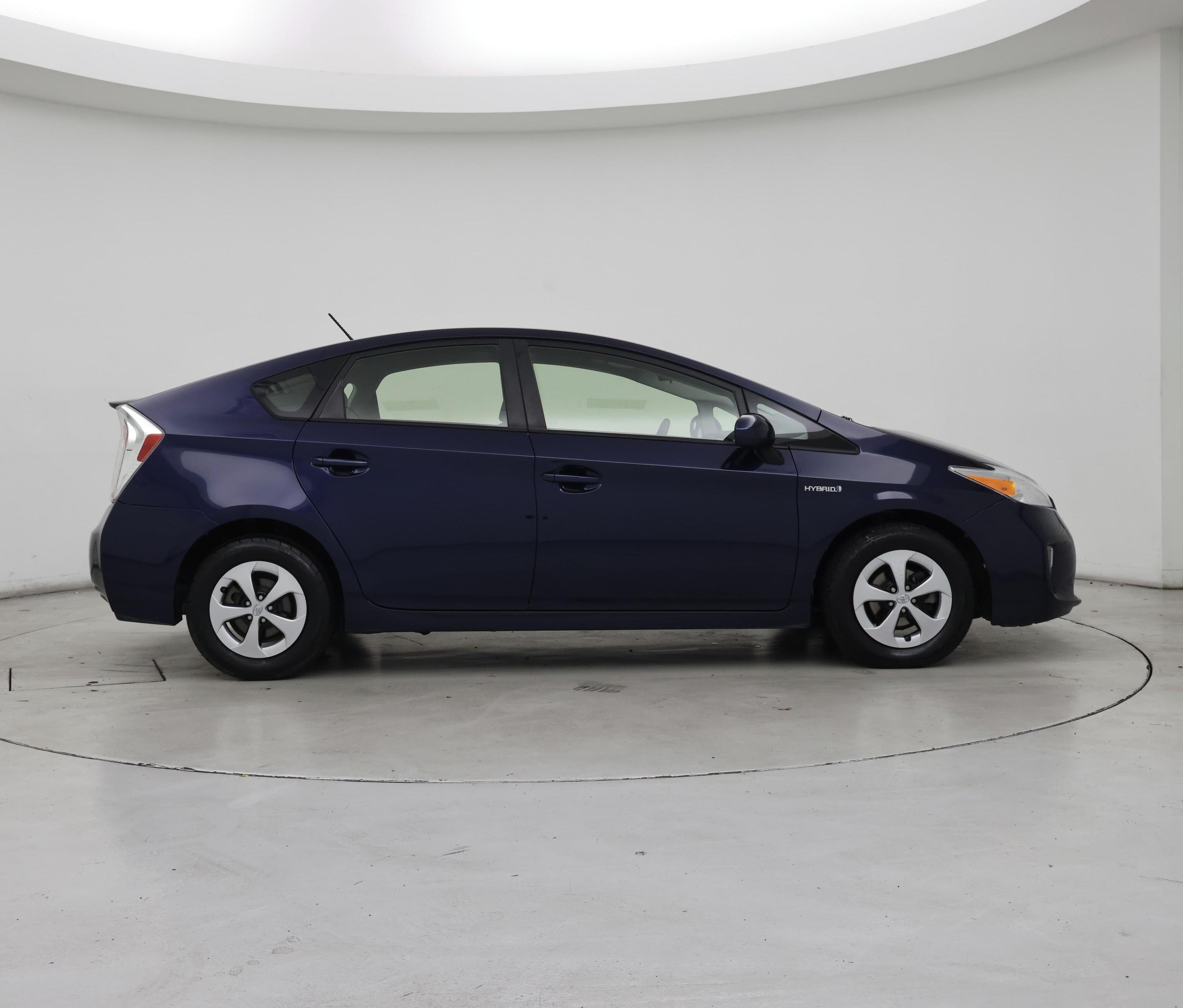 Thumbnail: 2015 Toyota Prius - 7