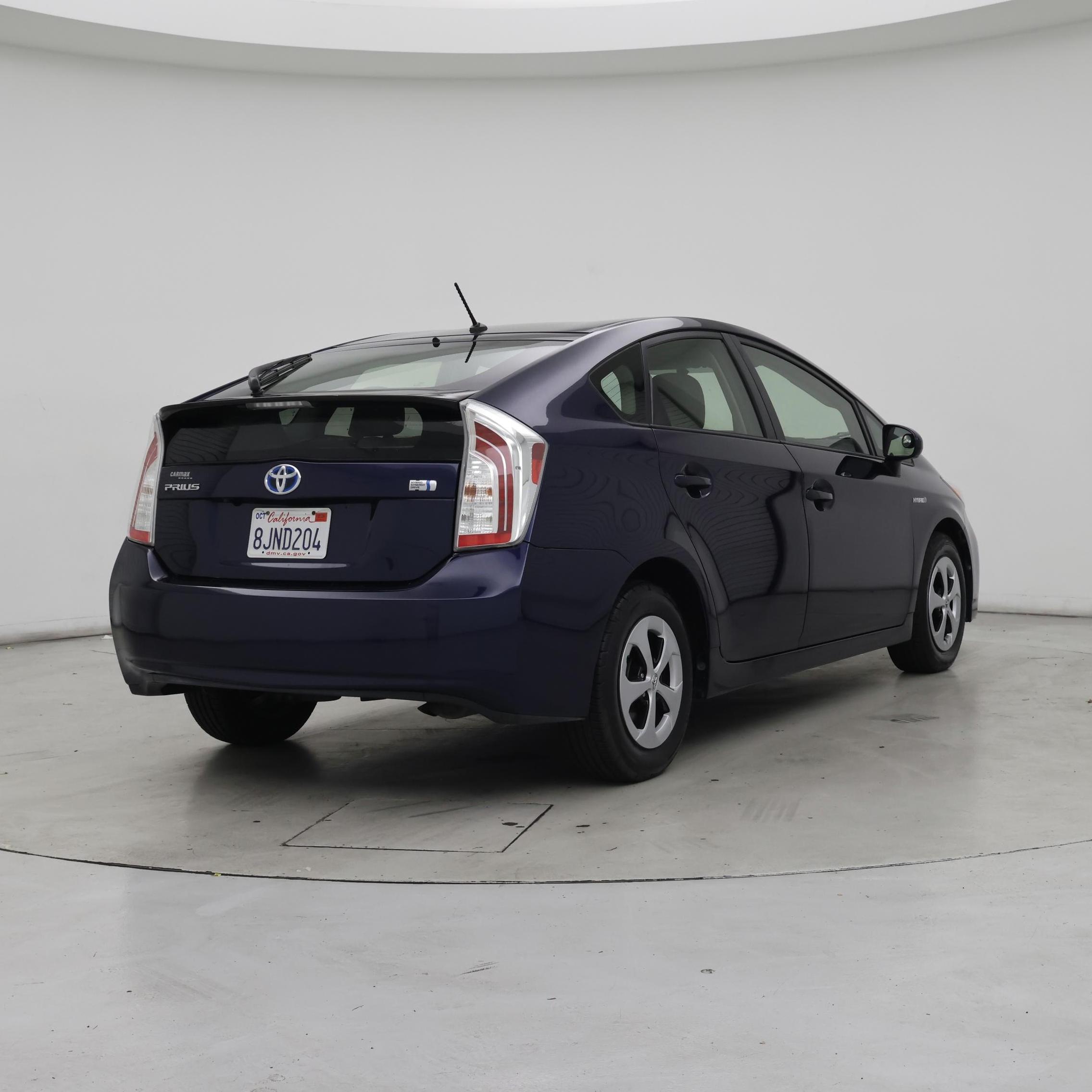 Thumbnail: 2015 Toyota Prius - 8