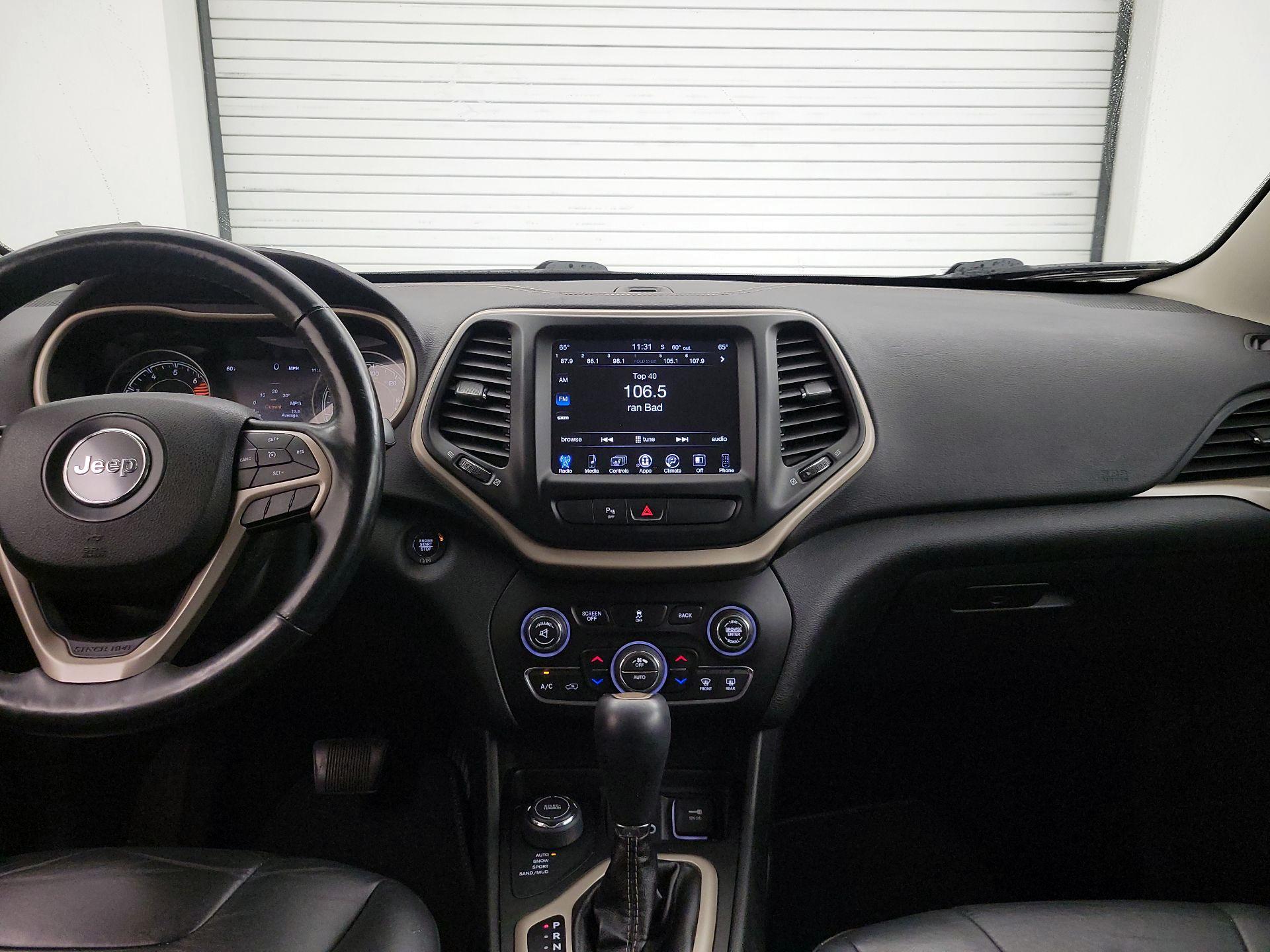 Thumbnail: 2018 Jeep Cherokee - 9