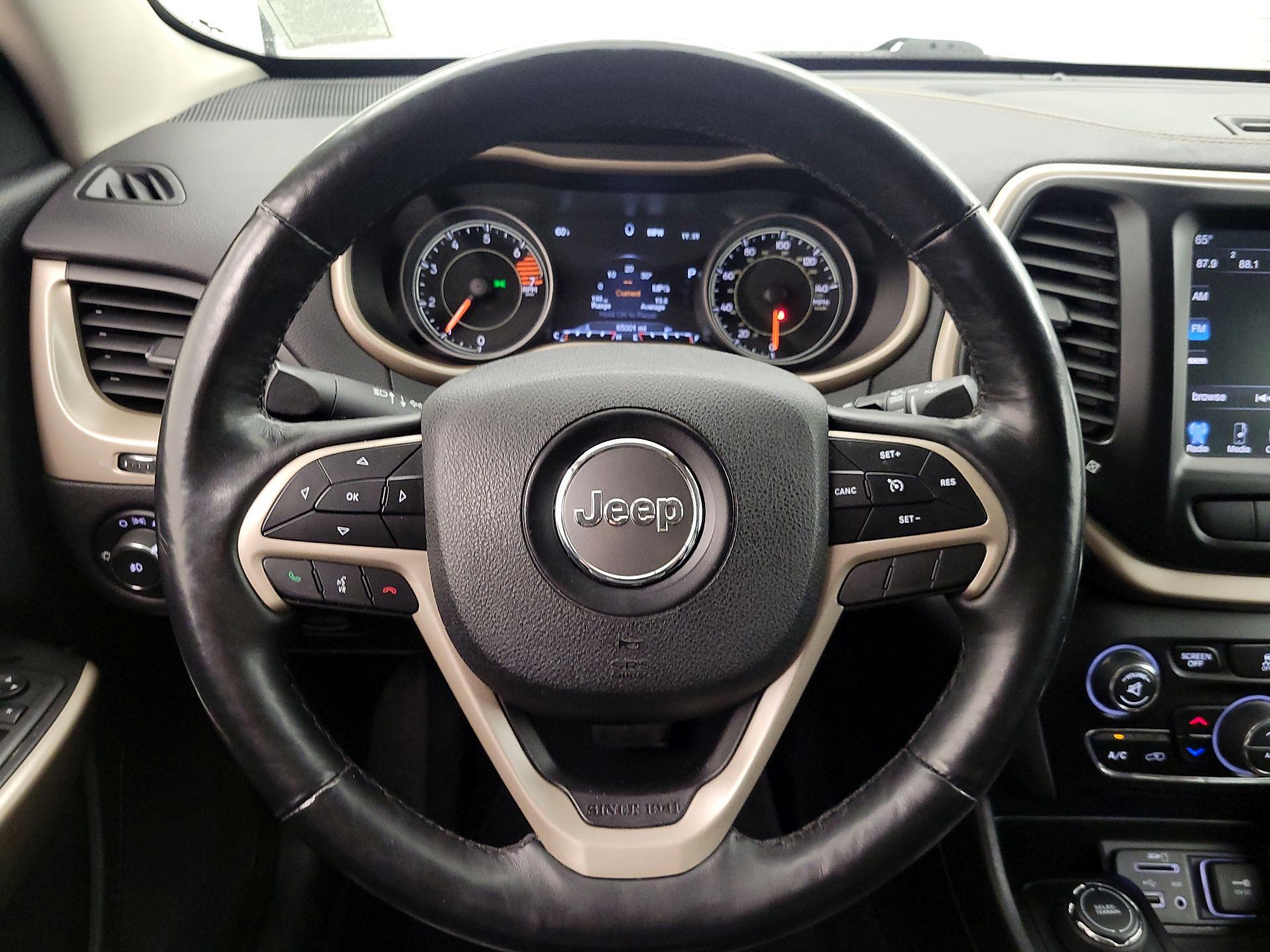 Thumbnail: 2018 Jeep Cherokee - 10