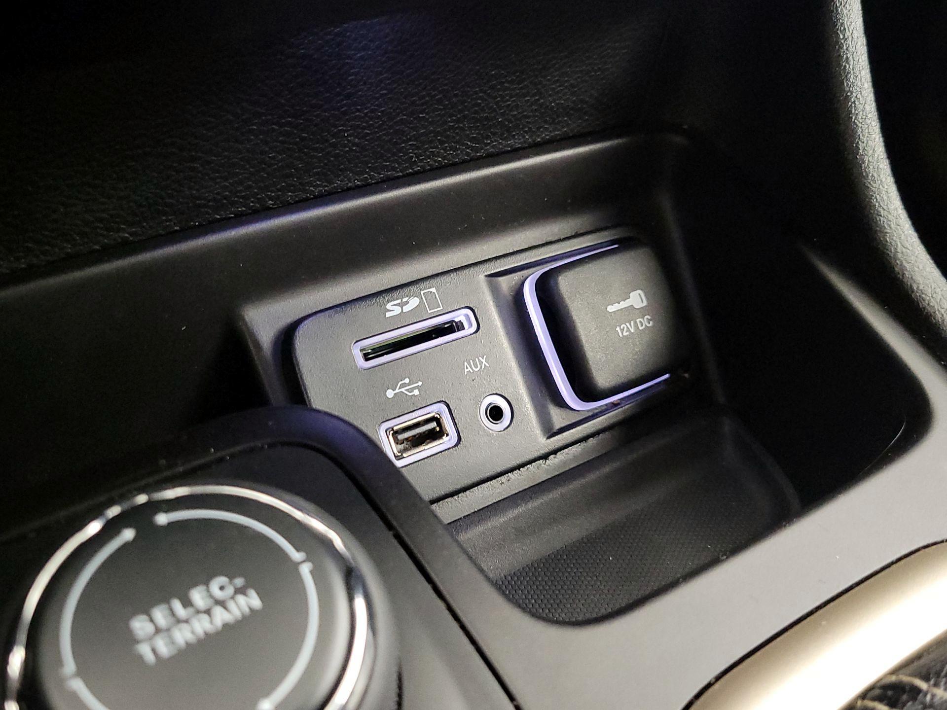 Thumbnail: 2018 Jeep Cherokee - 18