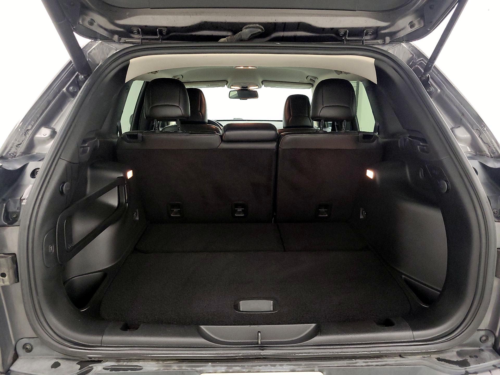 Thumbnail: 2018 Jeep Cherokee - 20