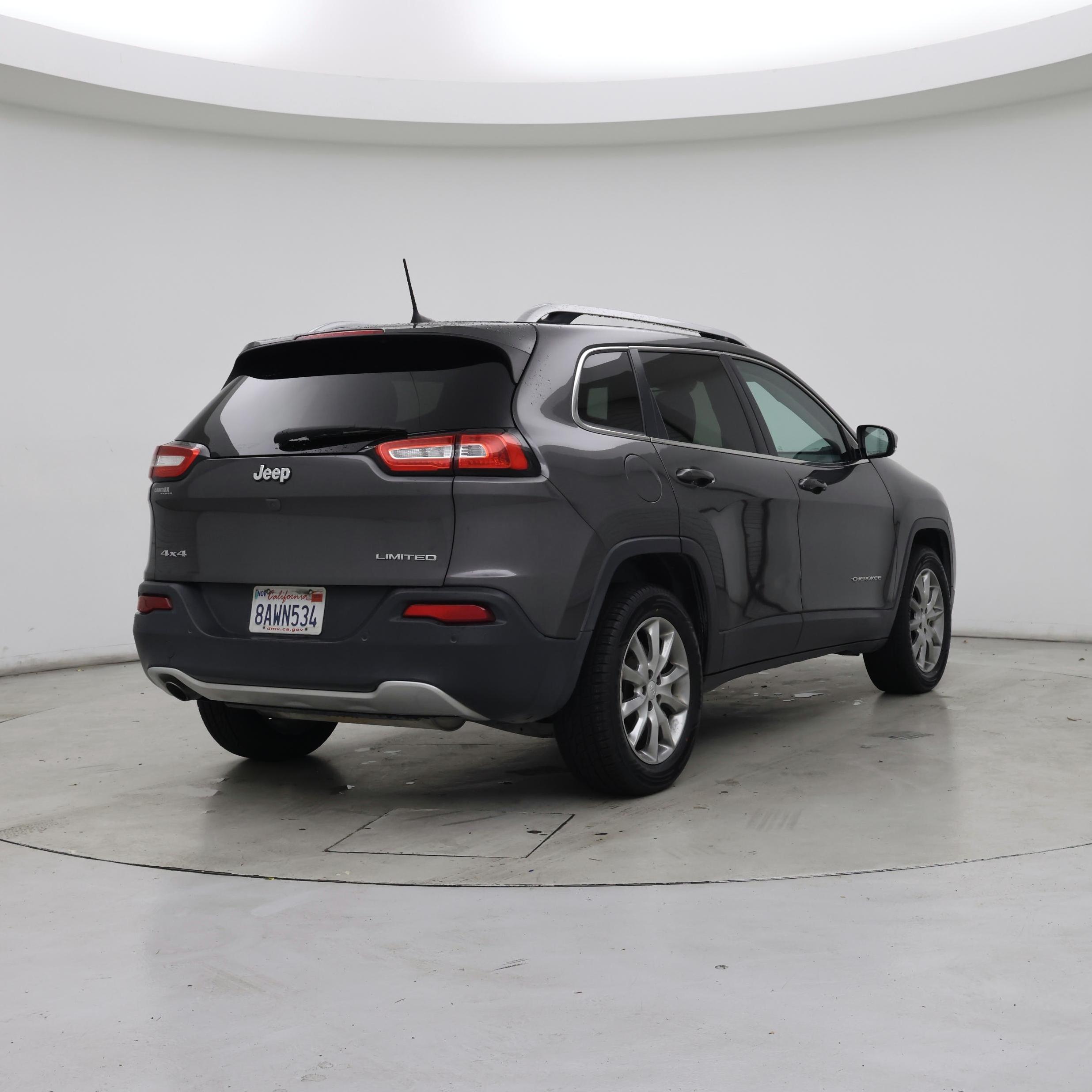 Thumbnail: 2018 Jeep Cherokee - 8