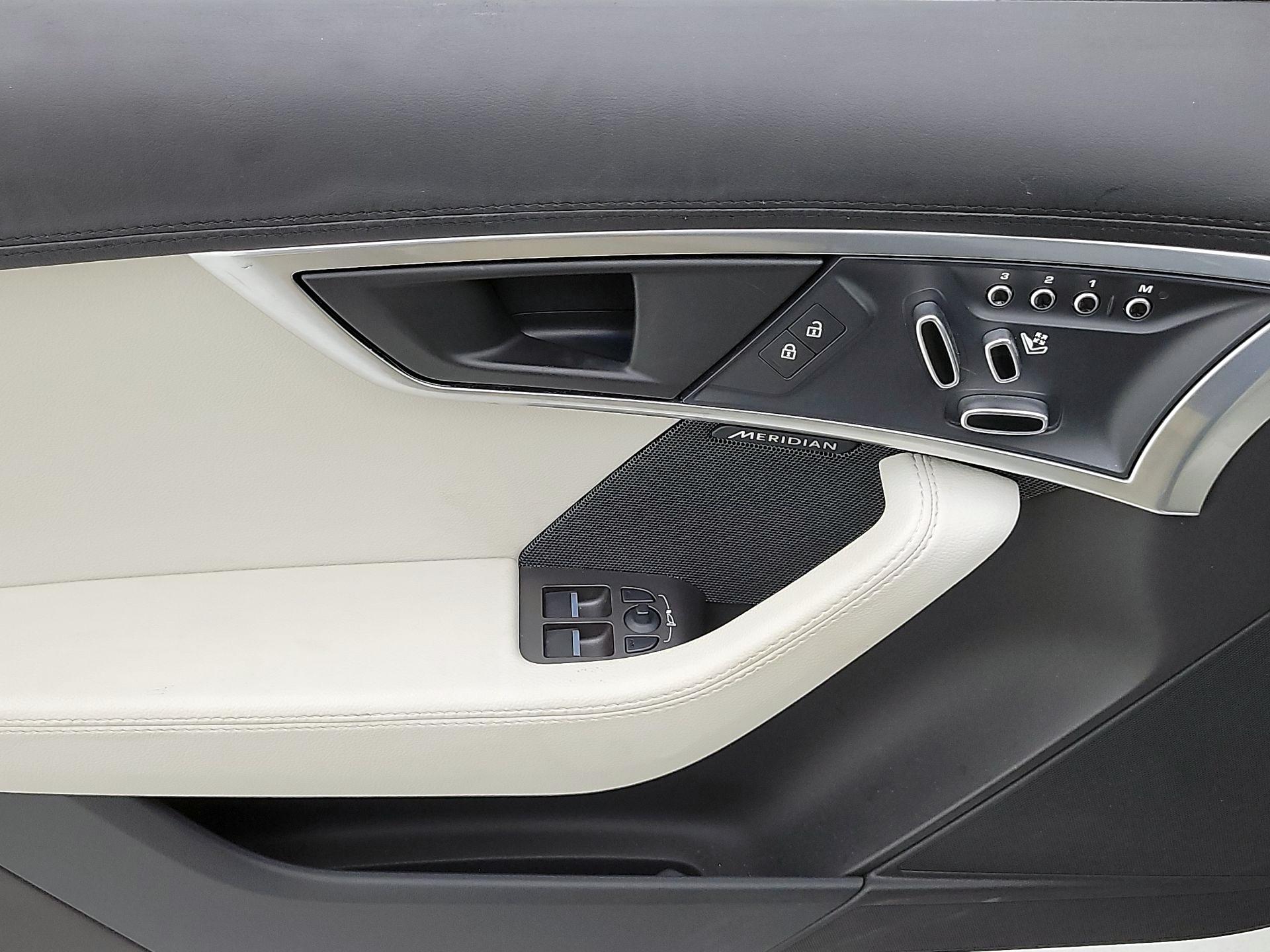 Thumbnail: 2021 Jaguar F-Type - 12