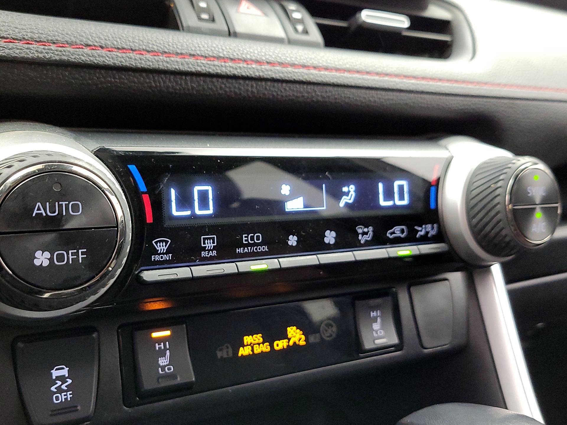 Thumbnail: 2023 Toyota RAV4 - 17