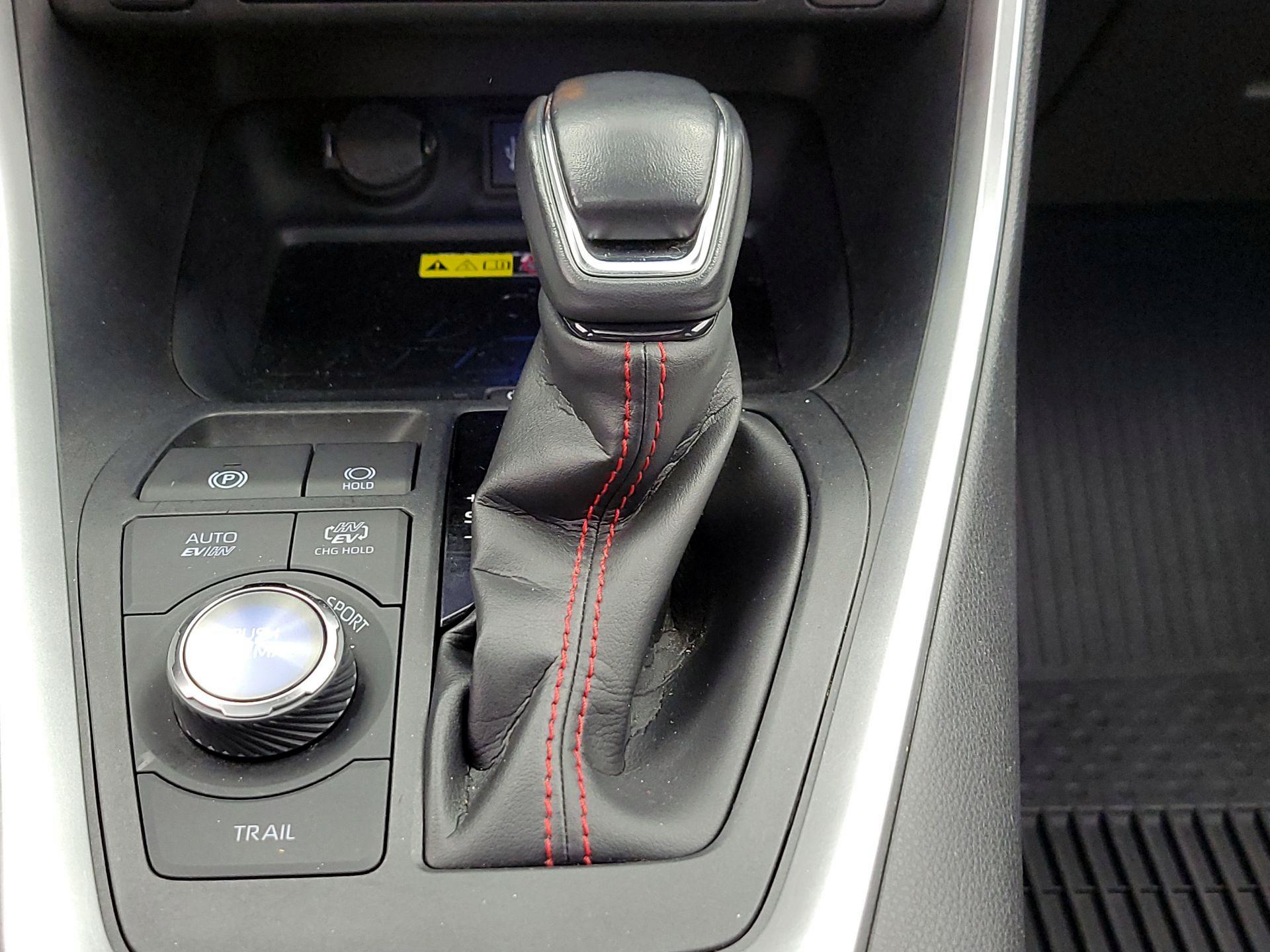 Thumbnail: 2023 Toyota RAV4 - 18