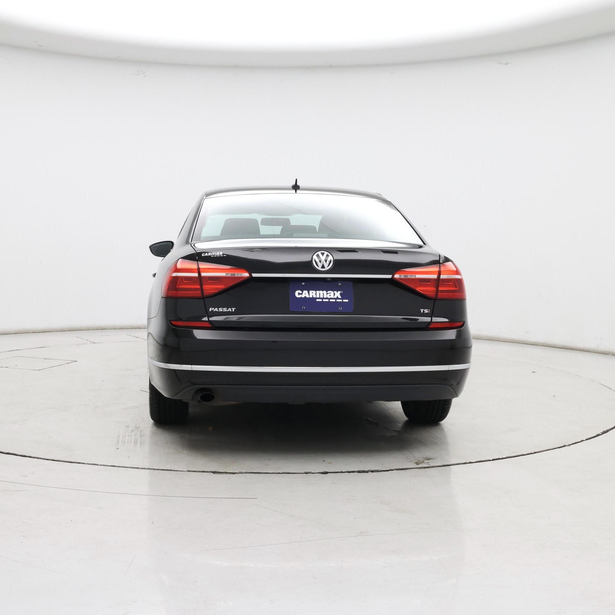 Thumbnail: 2016 Volkswagen Passat - 6