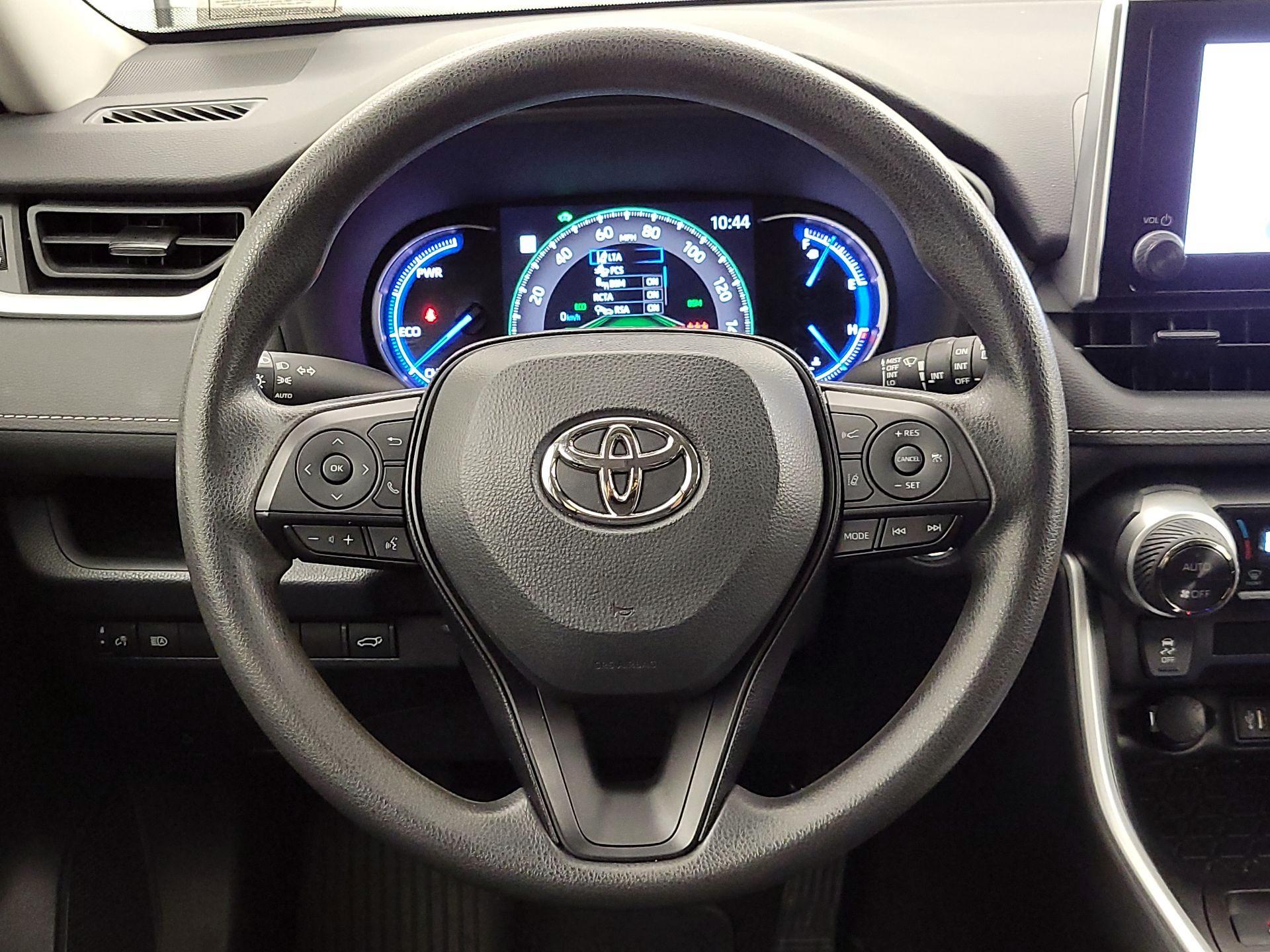 Thumbnail: 2023 Toyota RAV4 - 10