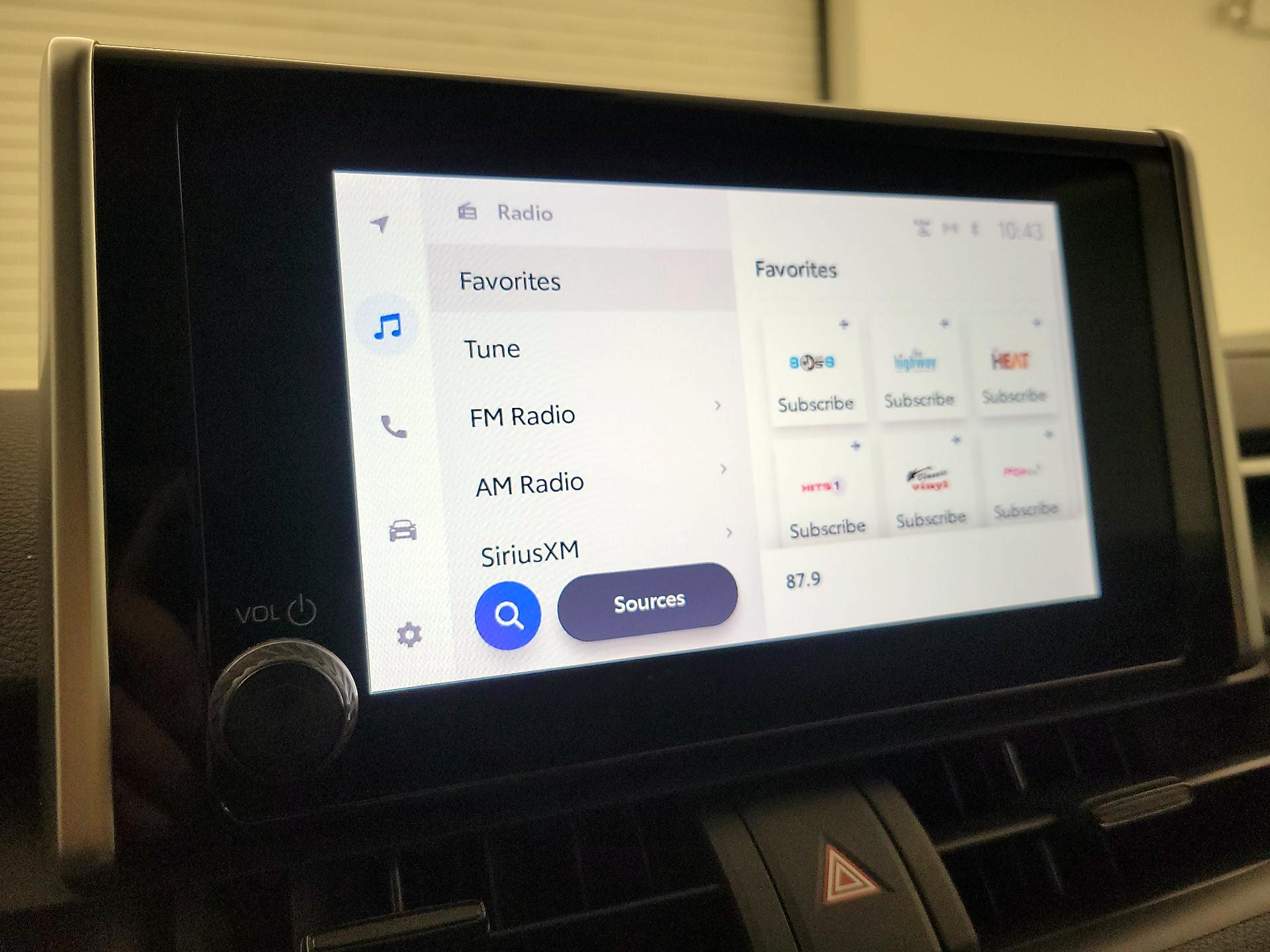 Thumbnail: 2023 Toyota RAV4 - 15