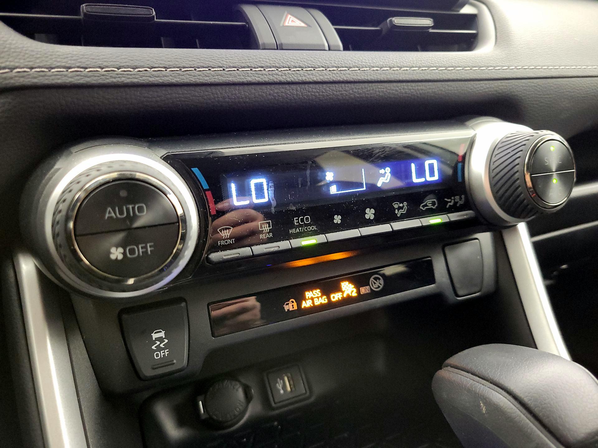 Thumbnail: 2023 Toyota RAV4 - 16