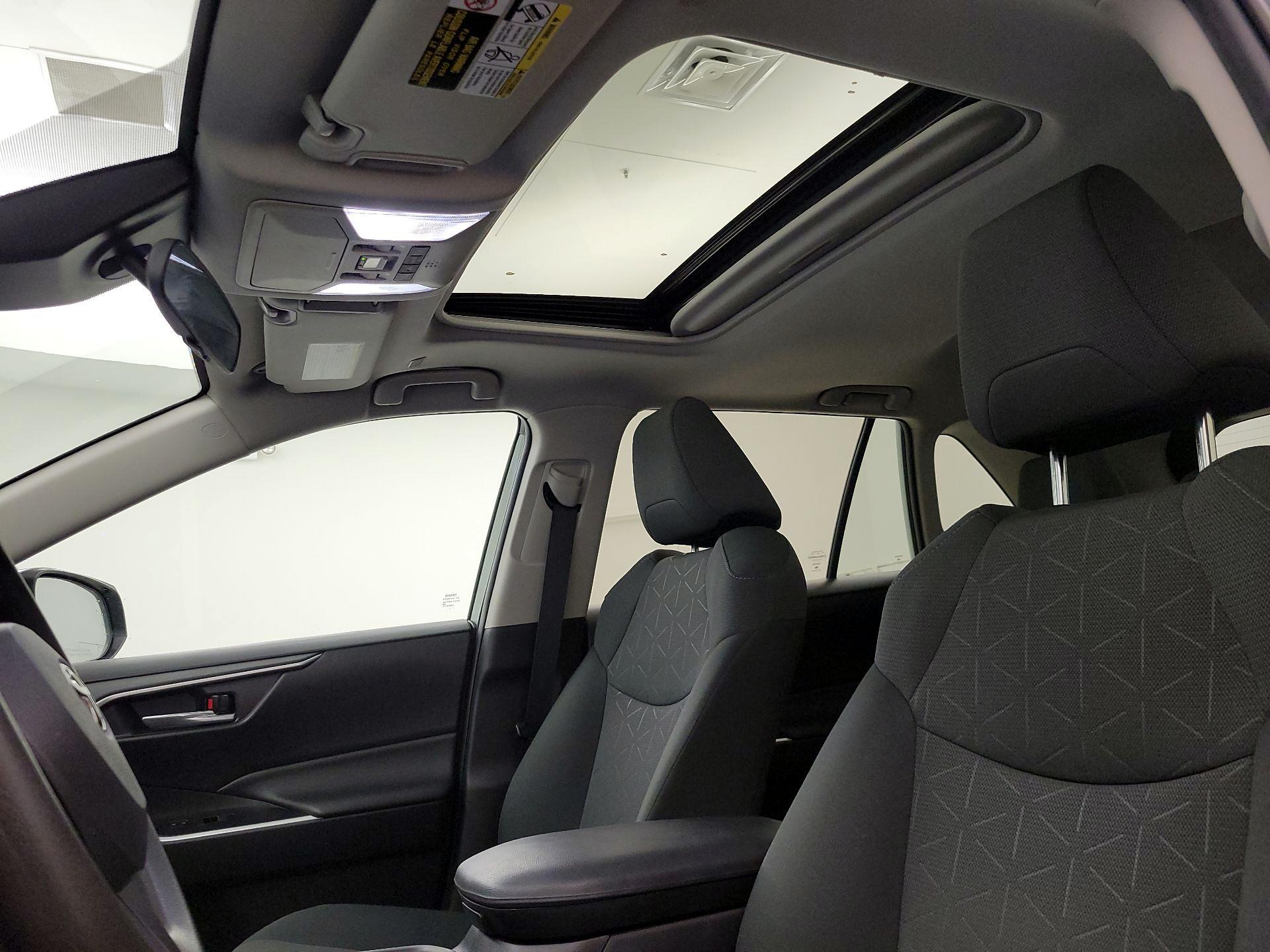 Thumbnail: 2023 Toyota RAV4 - 19