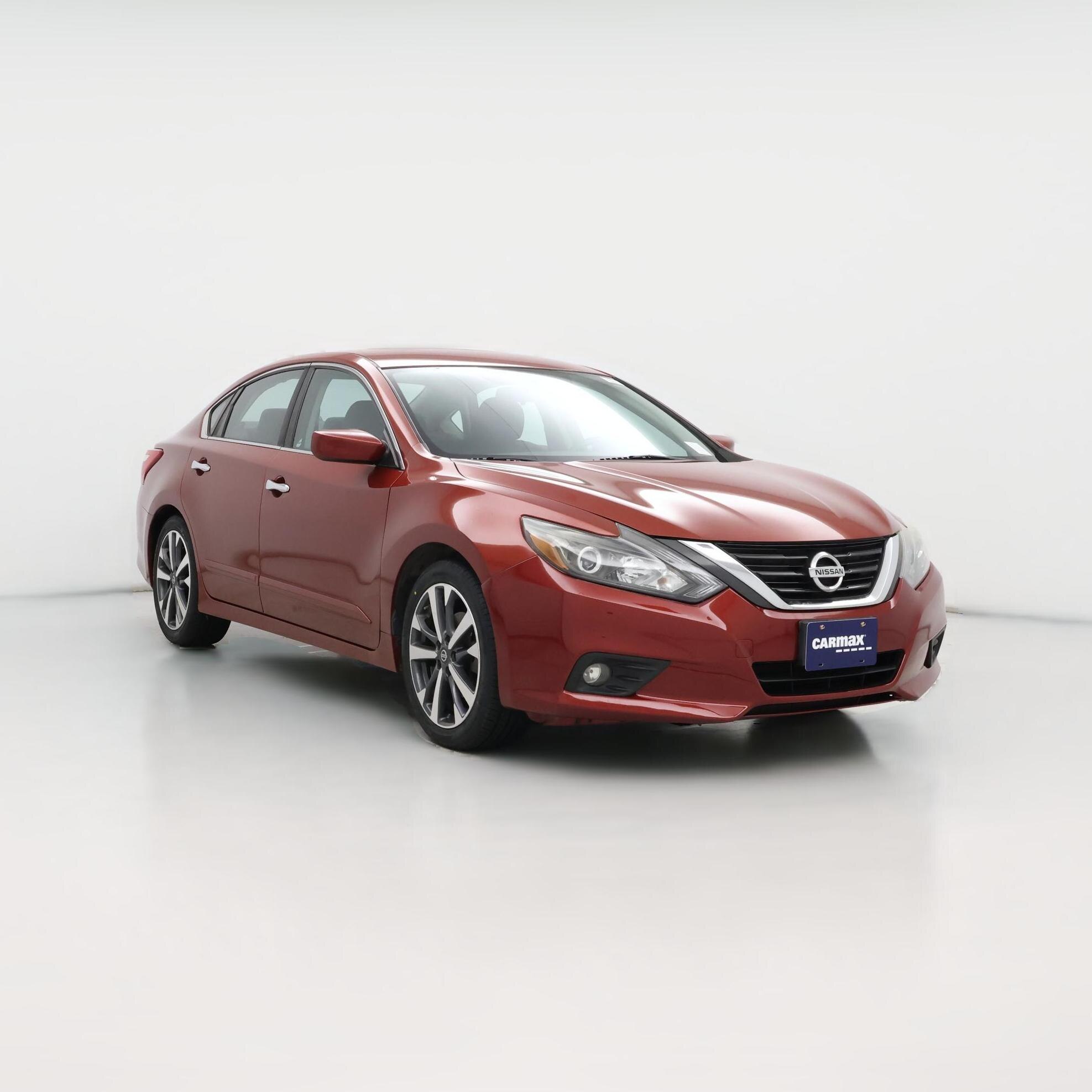 Thumbnail: 2016 Nissan Altima - 1