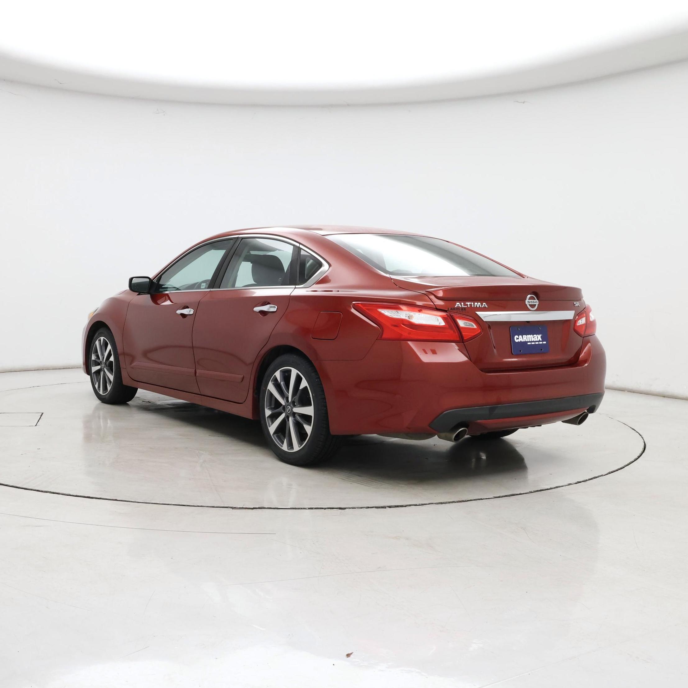 Thumbnail: 2016 Nissan Altima - 2