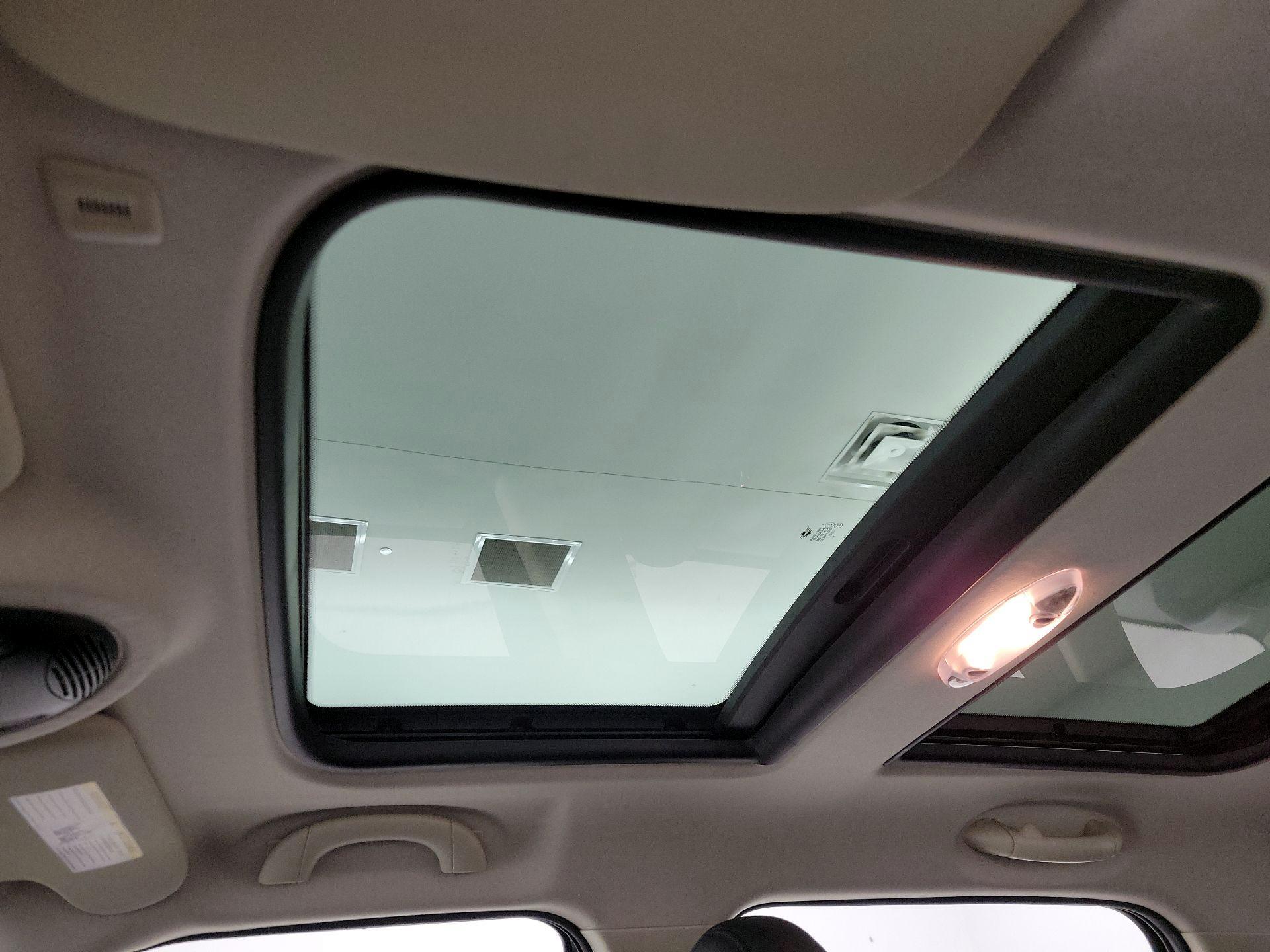 Thumbnail: 2016 MINI Cooper Countryman - 17