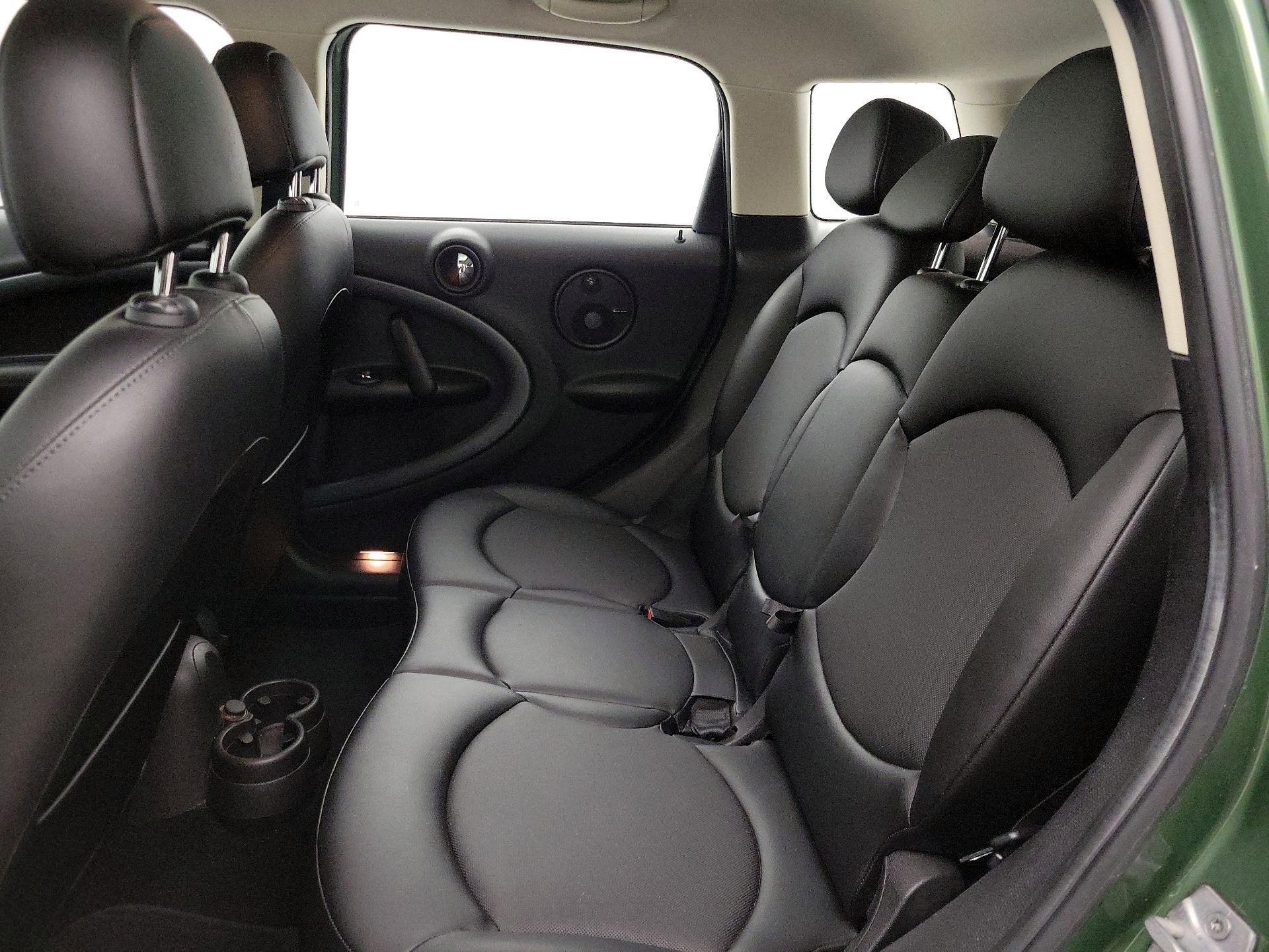 Thumbnail: 2016 MINI Cooper Countryman - 18