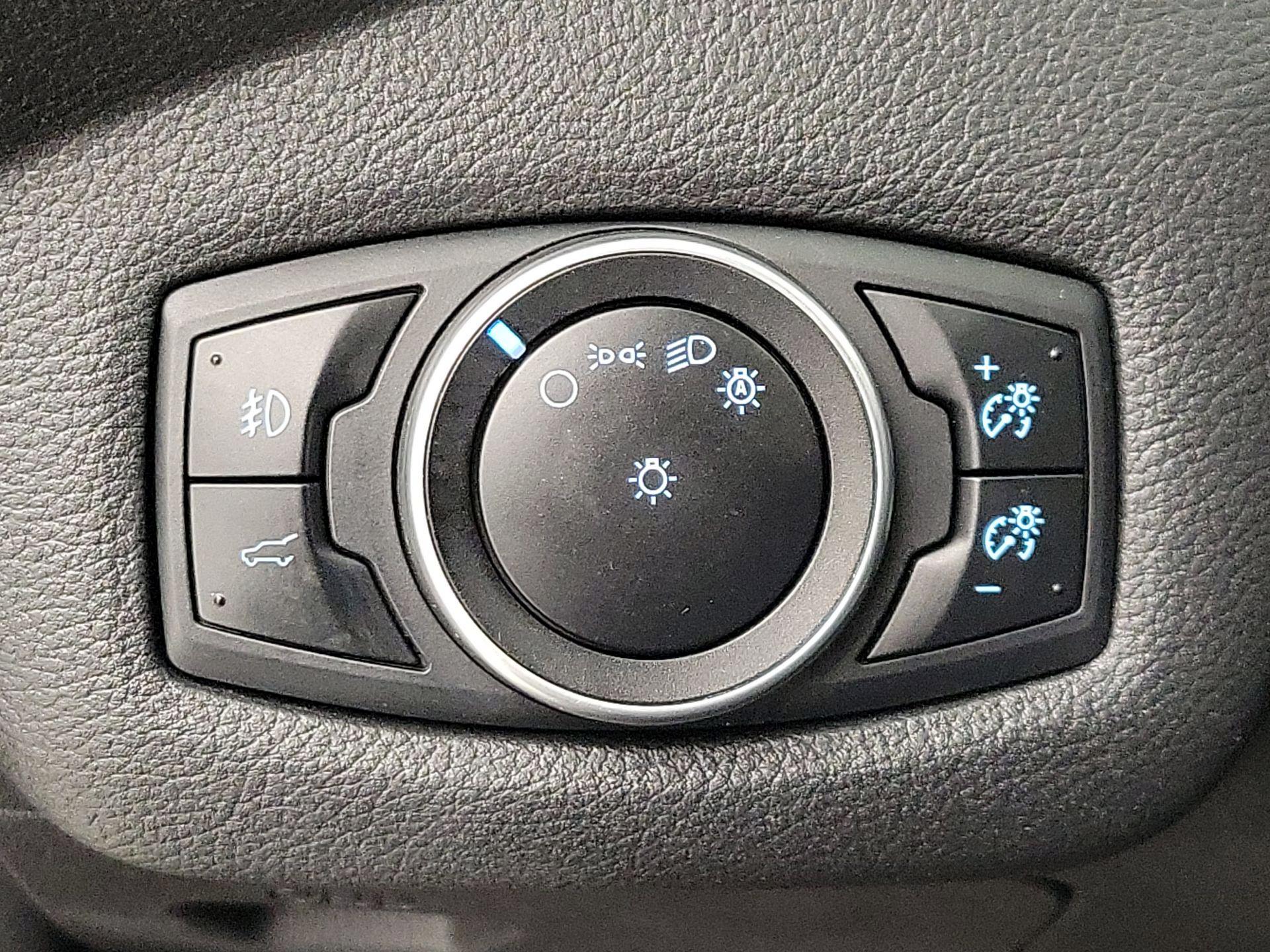 Thumbnail: 2017 Ford Escape - 13