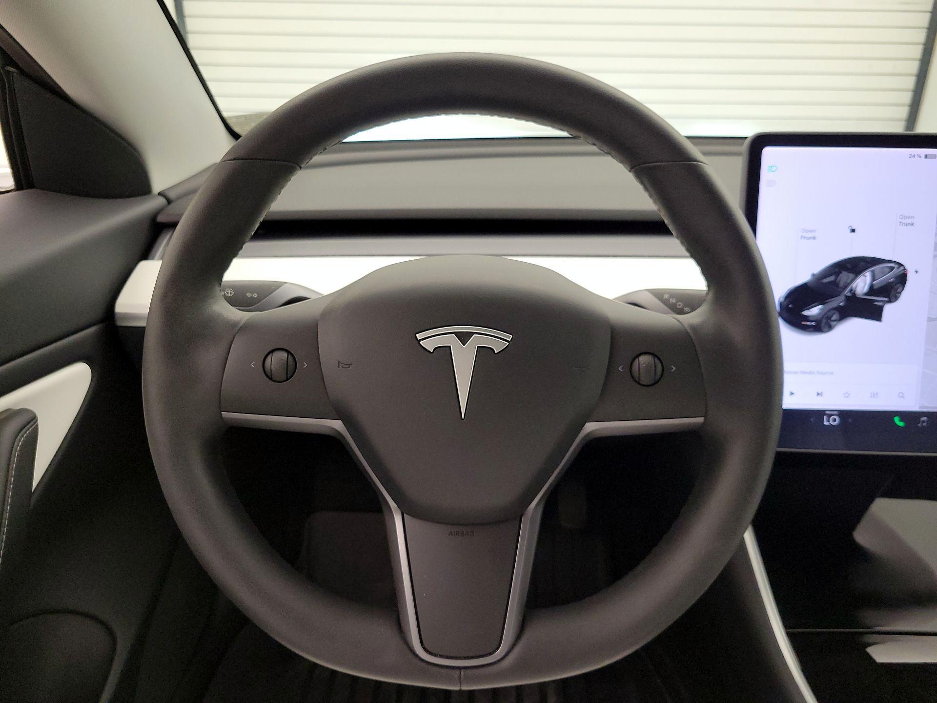 Thumbnail: 2020 Tesla Model 3 - 10