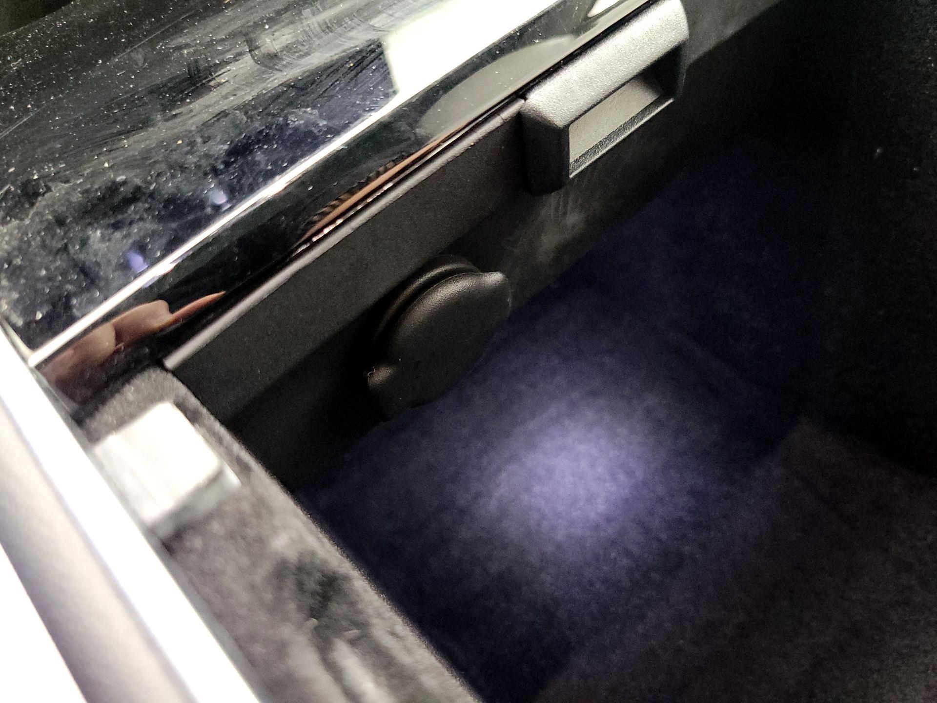 Thumbnail: 2020 Tesla Model 3 - 18