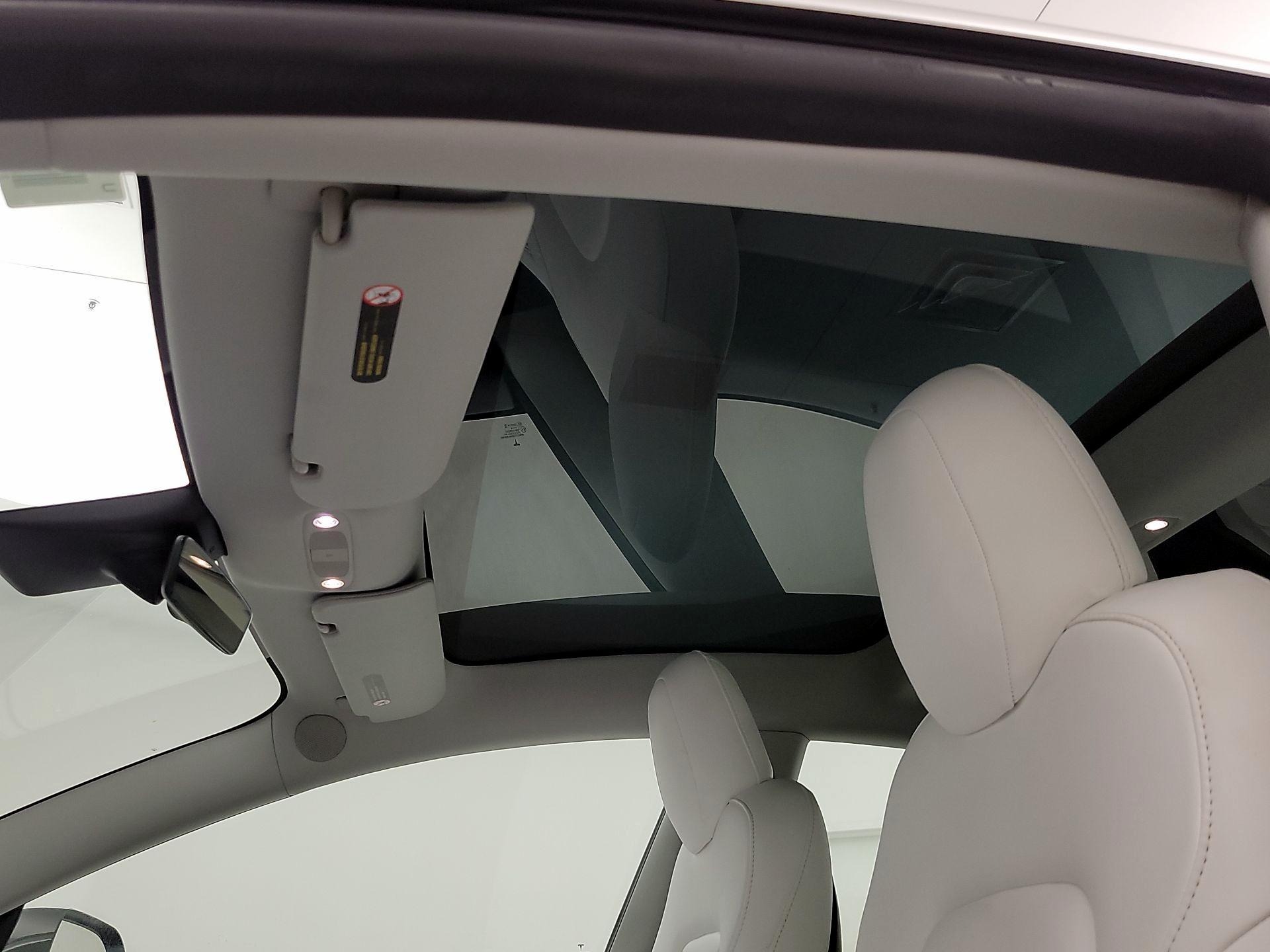 Thumbnail: 2020 Tesla Model 3 - 19