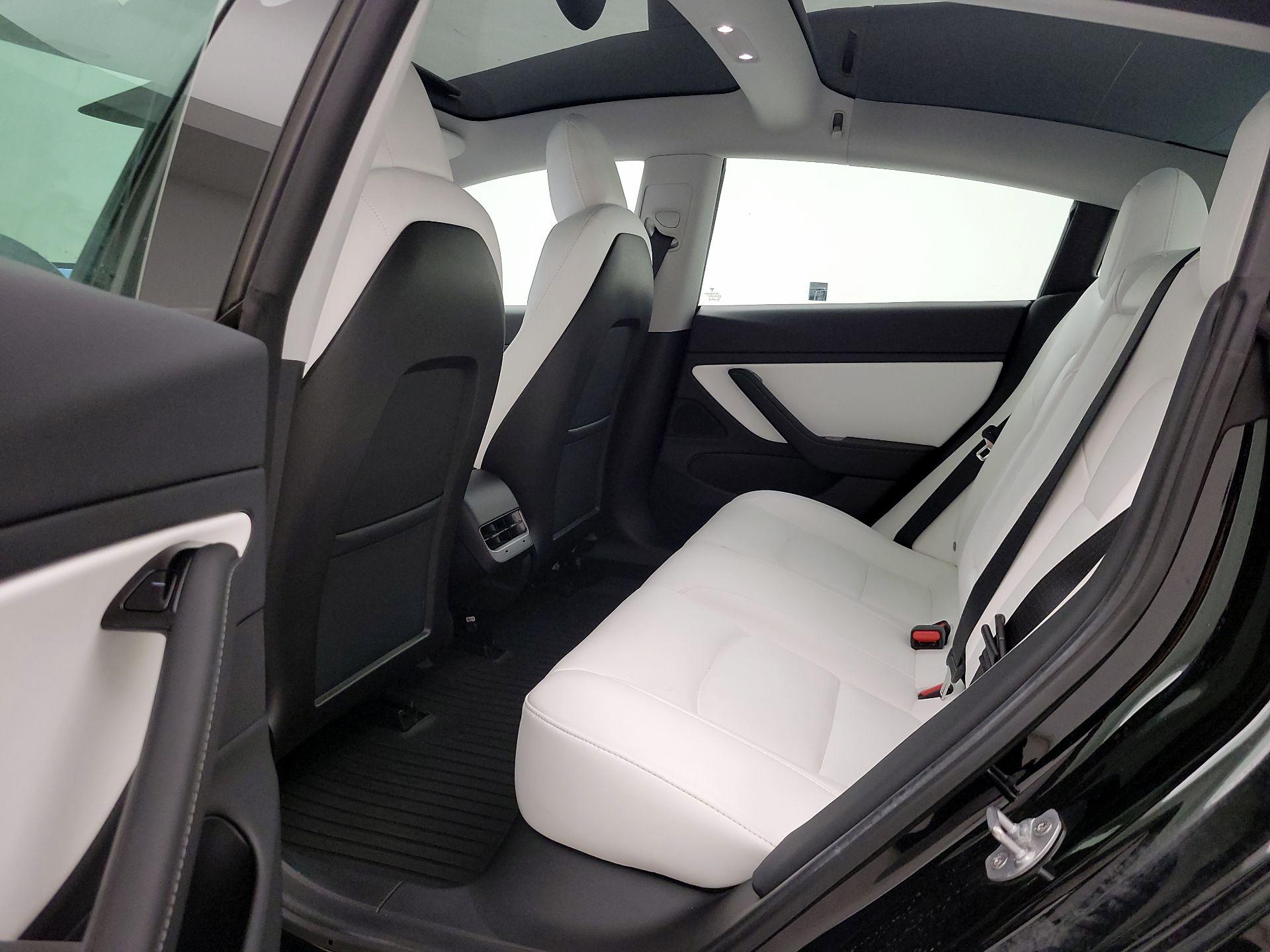 Thumbnail: 2020 Tesla Model 3 - 20