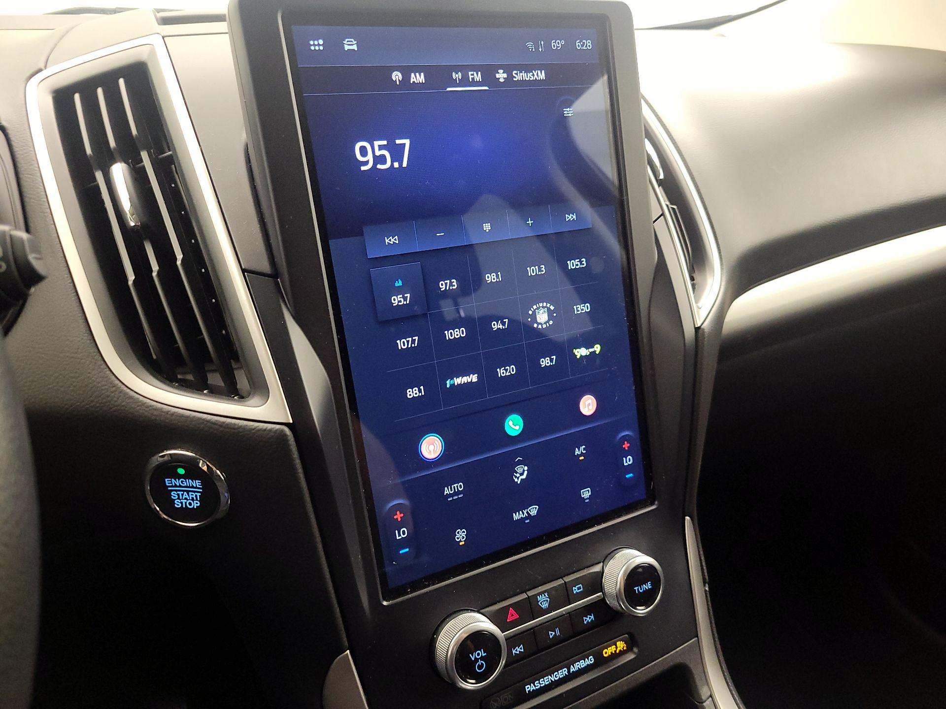 Thumbnail: 2022 Ford Edge - 15