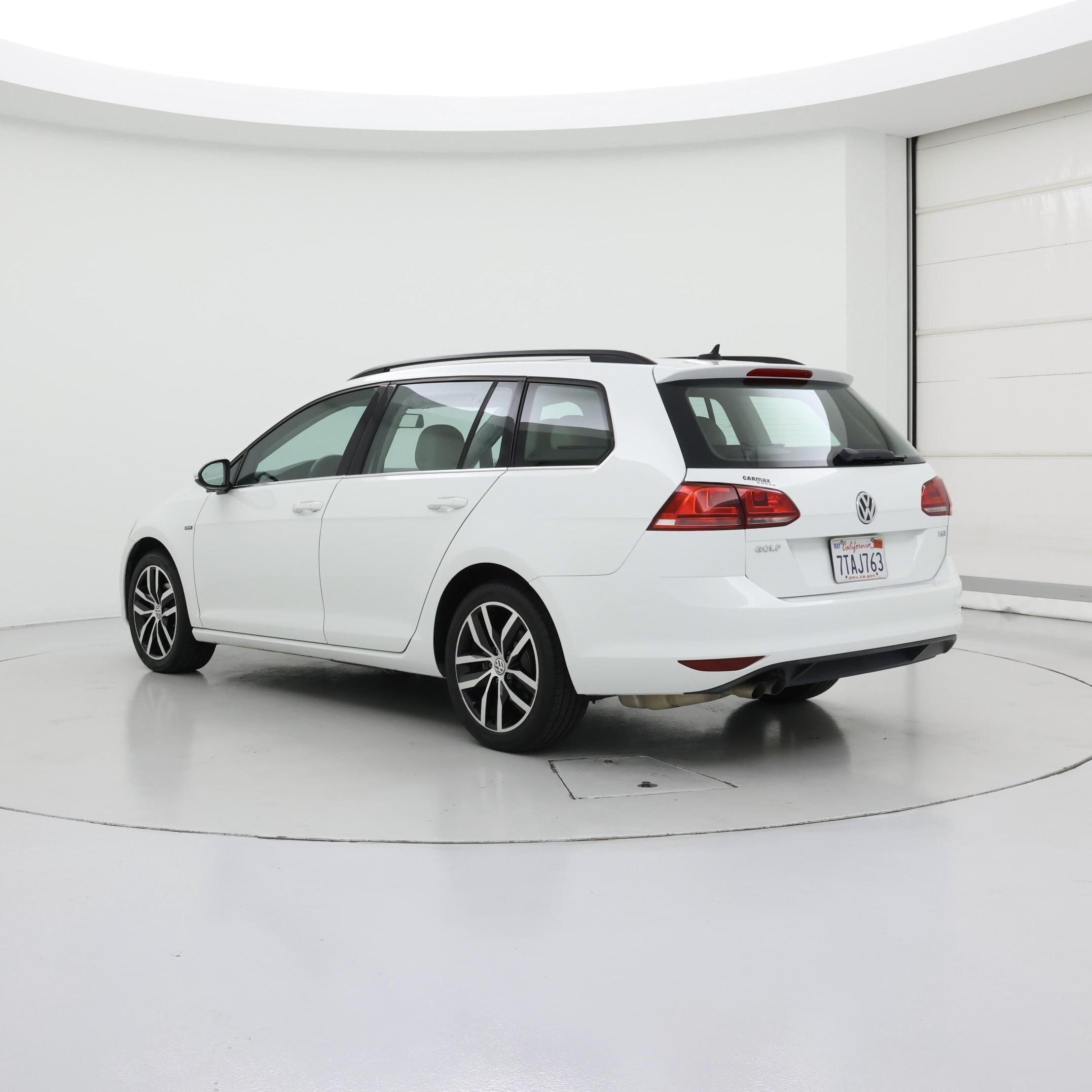 Thumbnail: 2016 Volkswagen Golf - 2