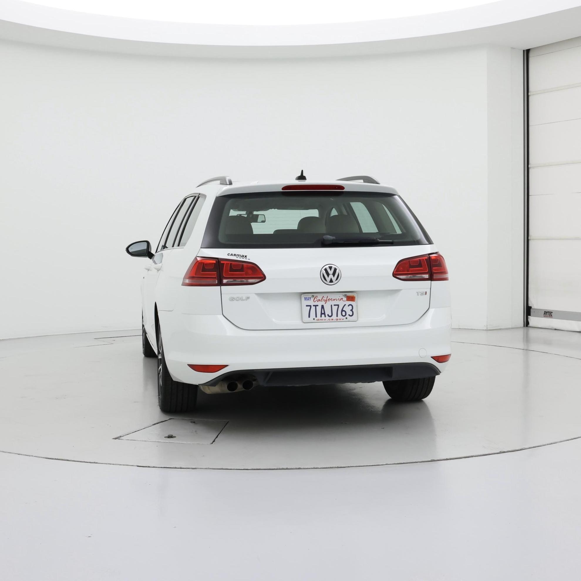 Thumbnail: 2016 Volkswagen Golf - 6